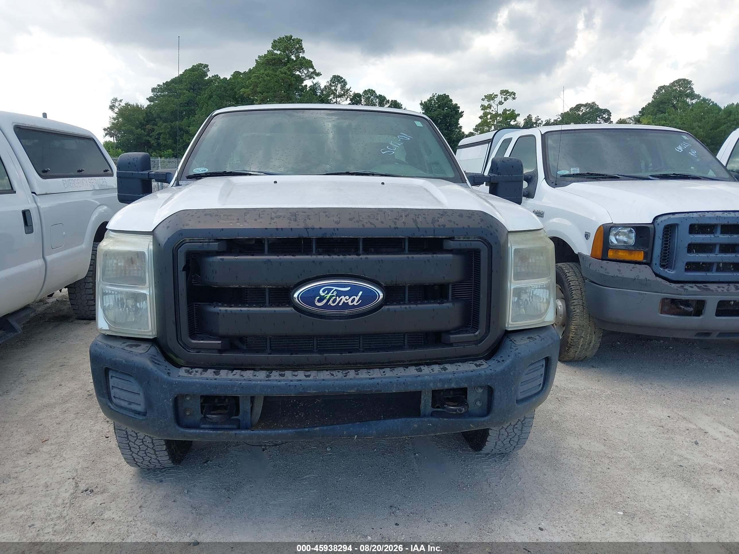 2012 Ford F-250 Xl Белый vin: 1FDBF2B68CEA29835