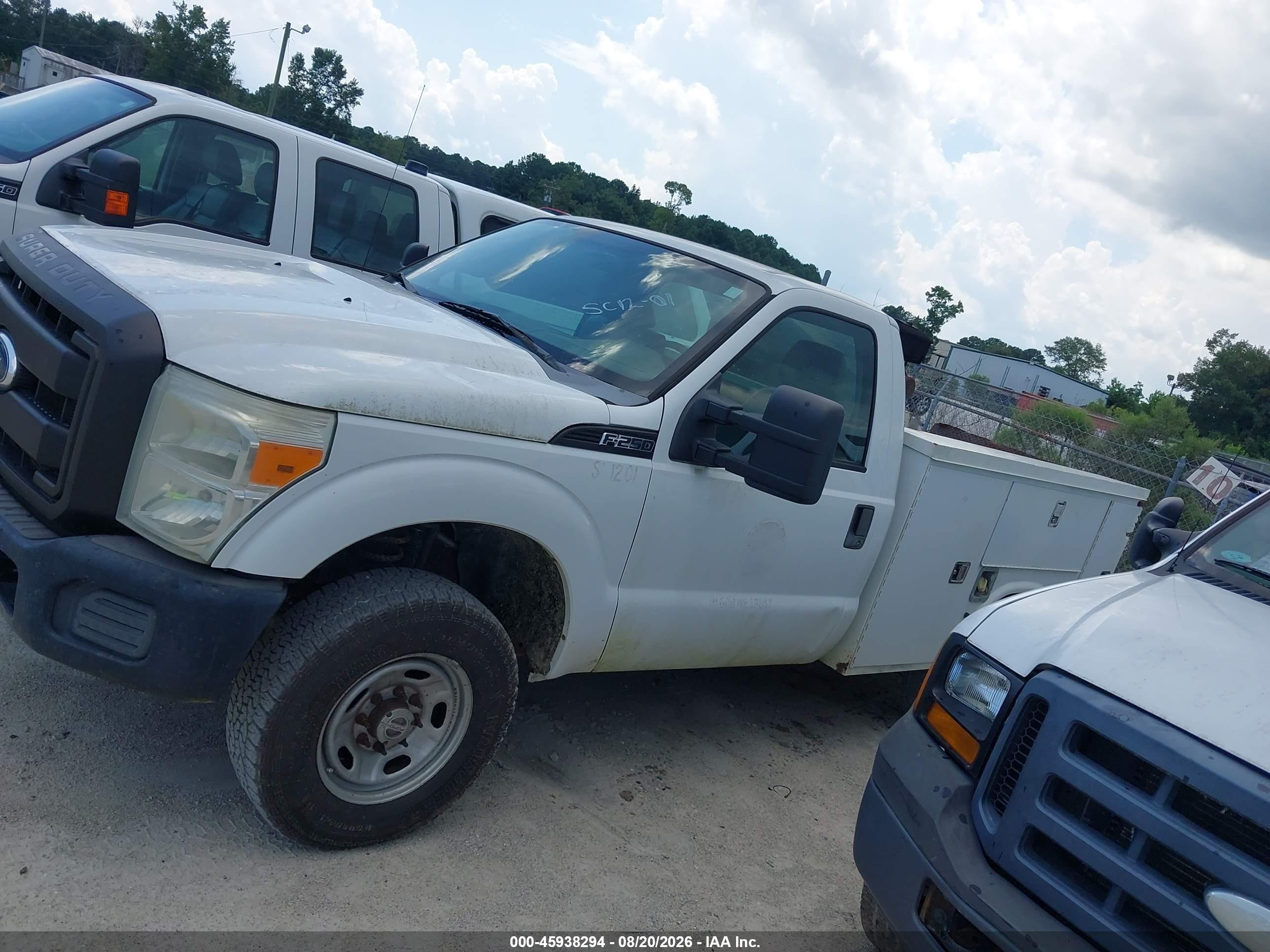 2012 Ford F-250 Xl Белый vin: 1FDBF2B68CEA29835