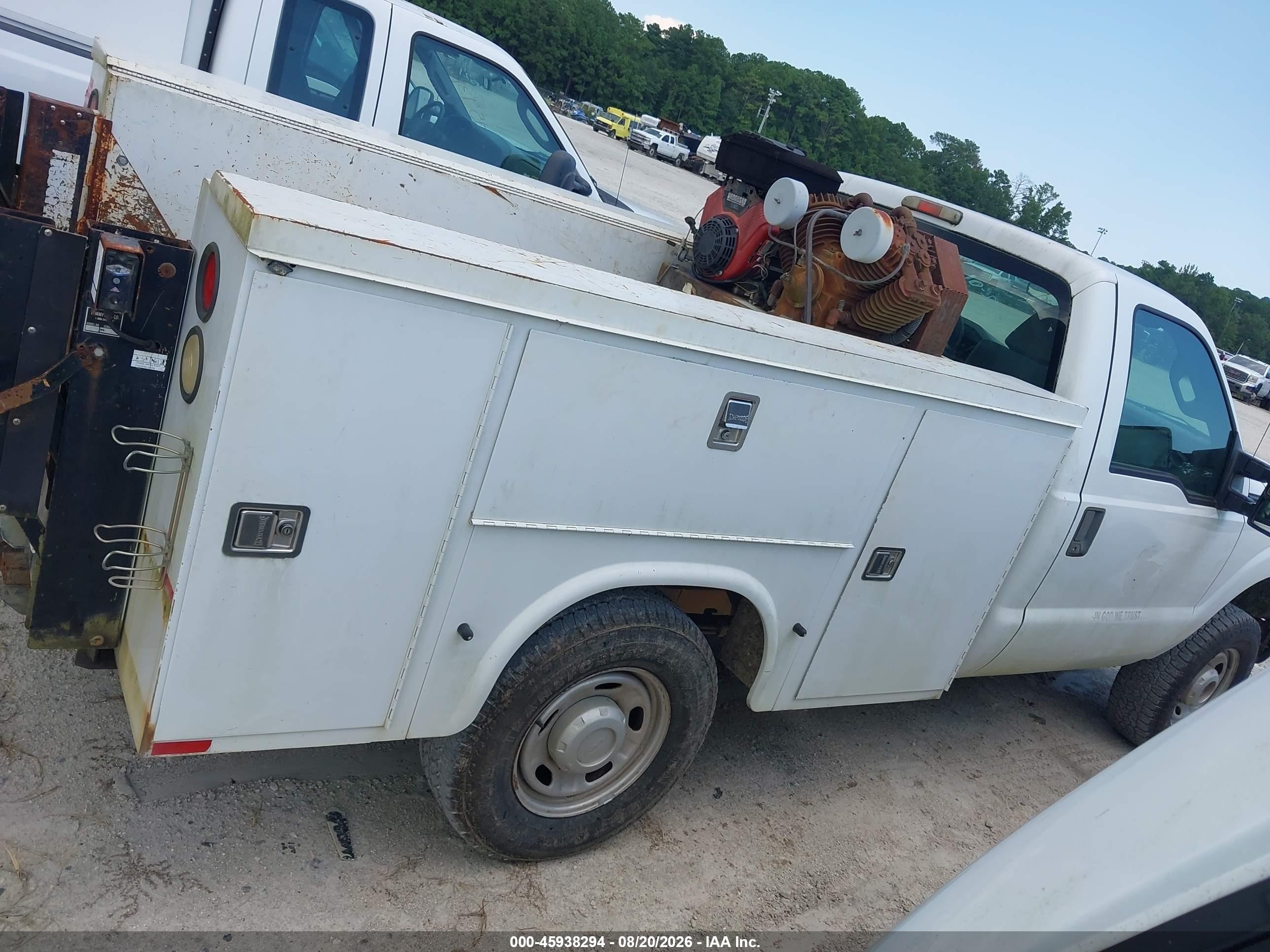 2012 Ford F-250 Xl Белый vin: 1FDBF2B68CEA29835