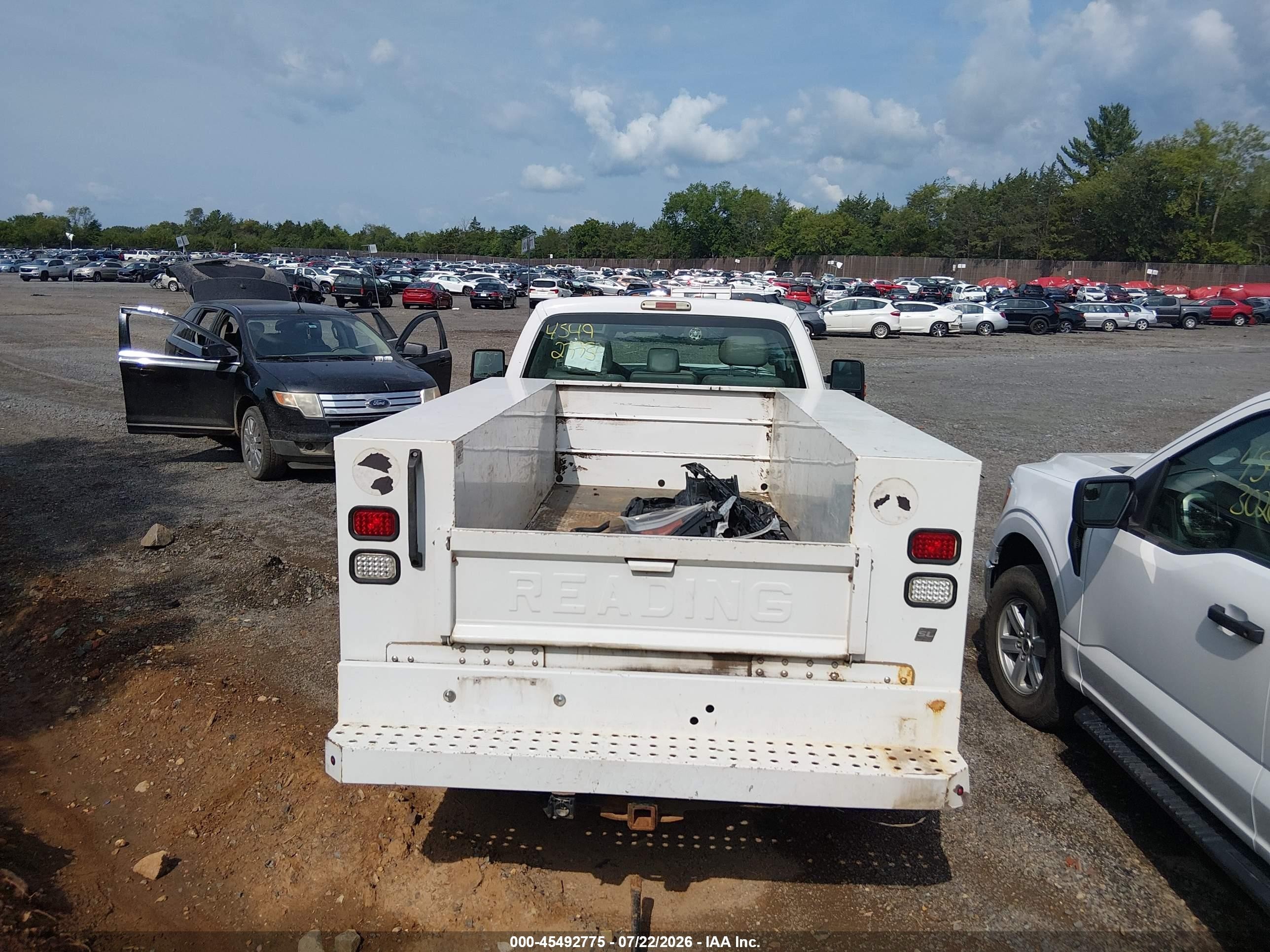 2015 Ford F-250 Xl/xlt Белый vin: 1FDBF2B68FED73119