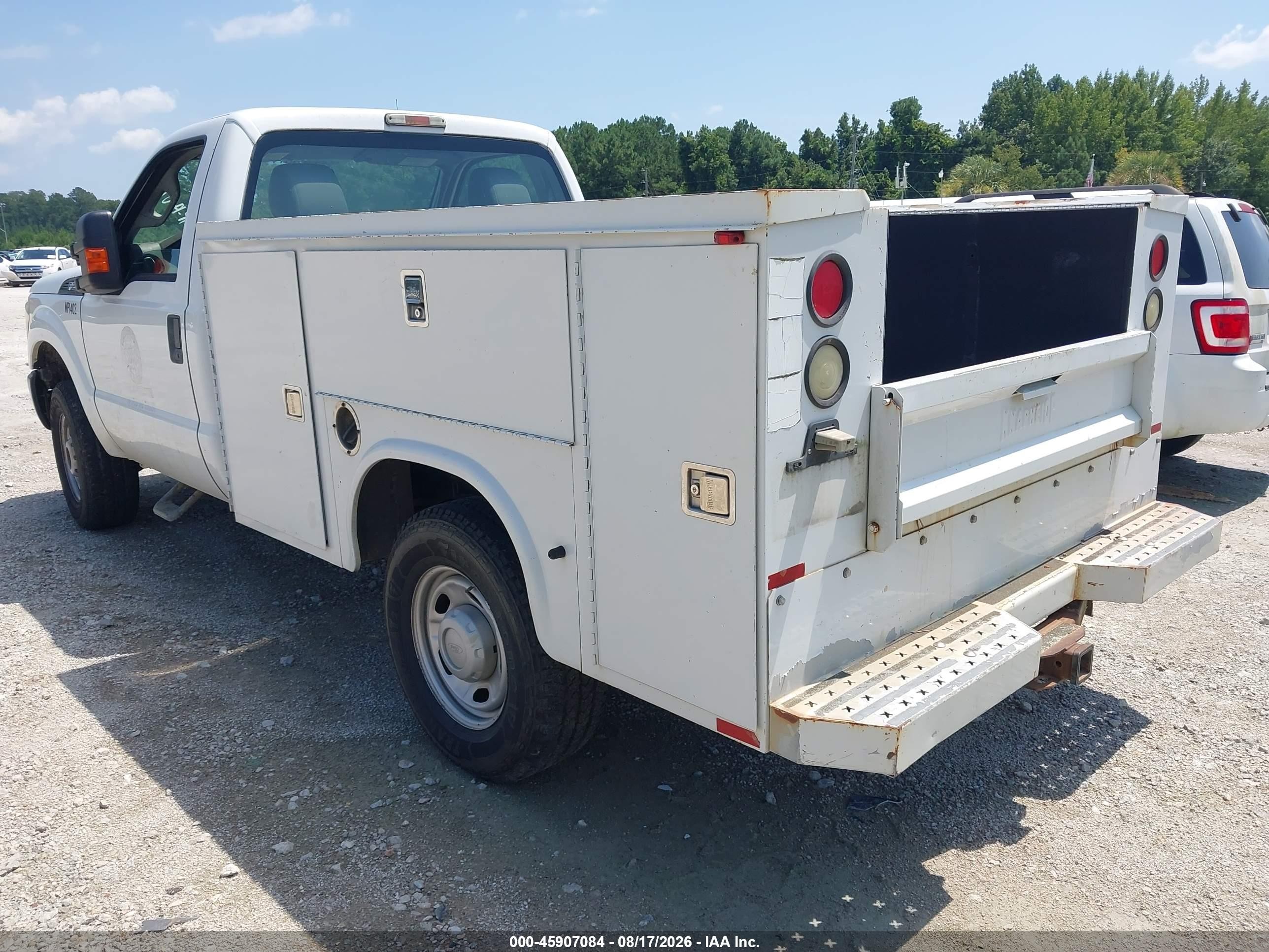 2014 Ford F-250 Xl White vin: 1FDBF2B69EEA49255