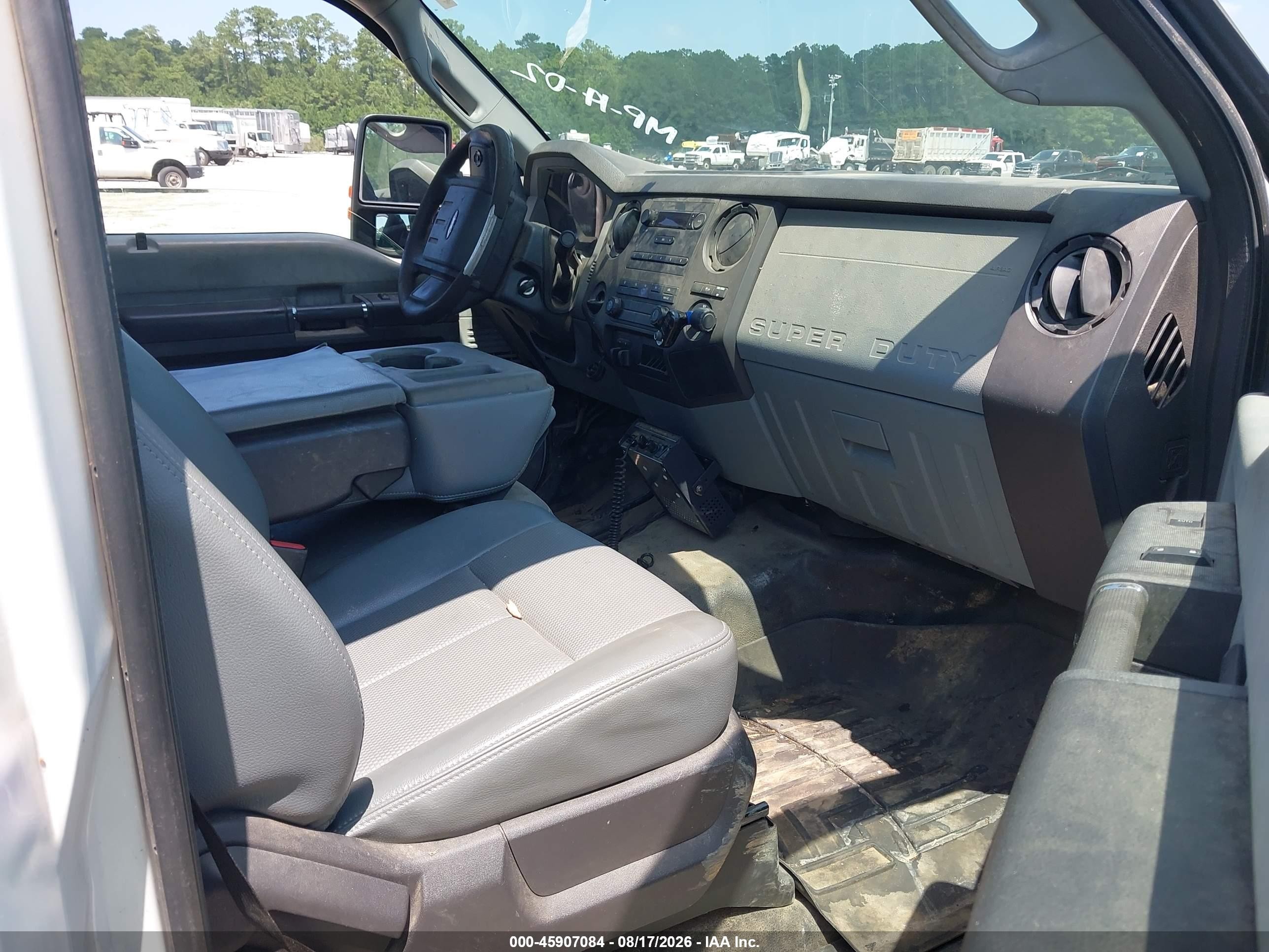 2014 Ford F-250 Xl White vin: 1FDBF2B69EEA49255