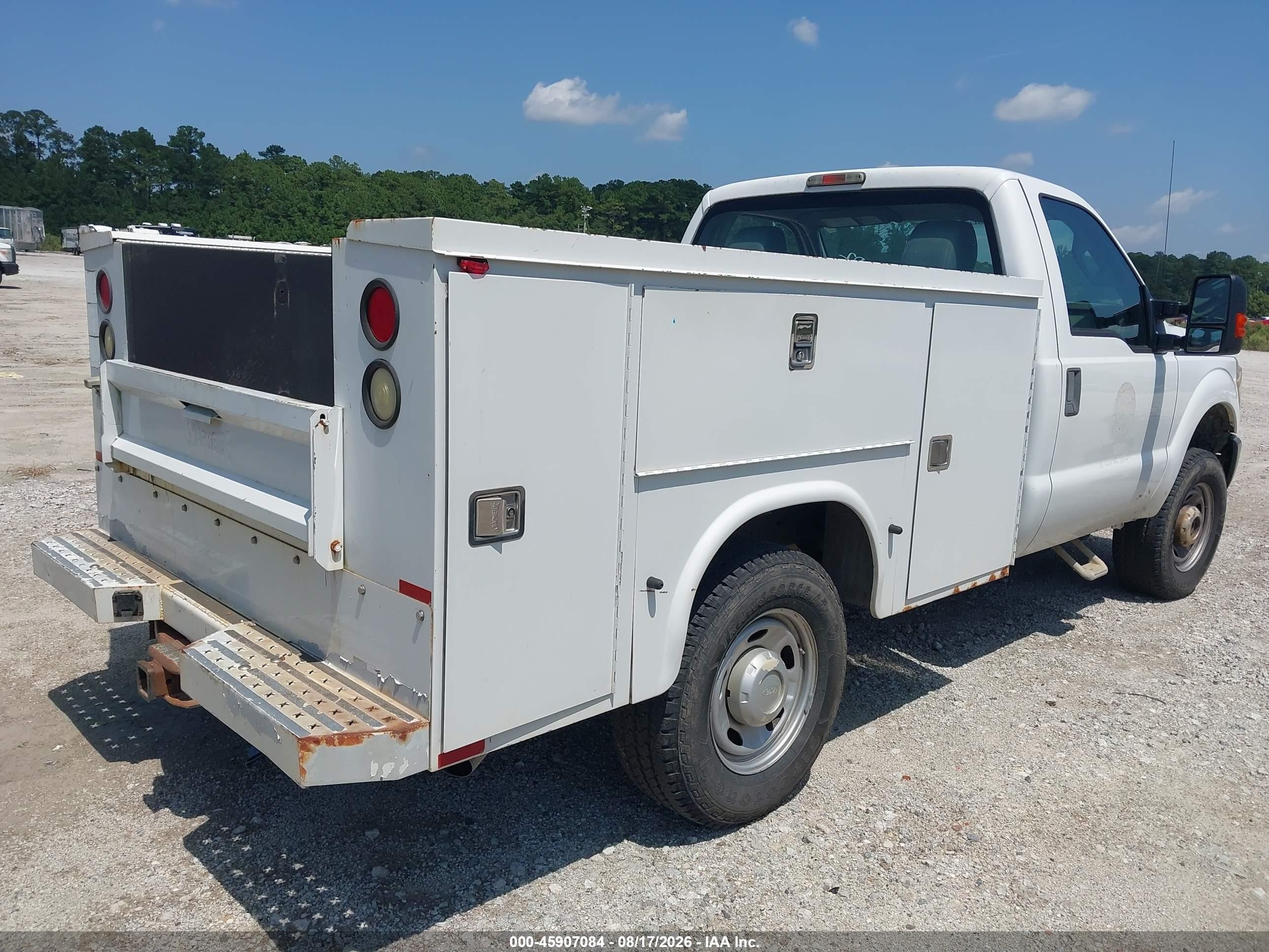 2014 Ford F-250 Xl White vin: 1FDBF2B69EEA49255