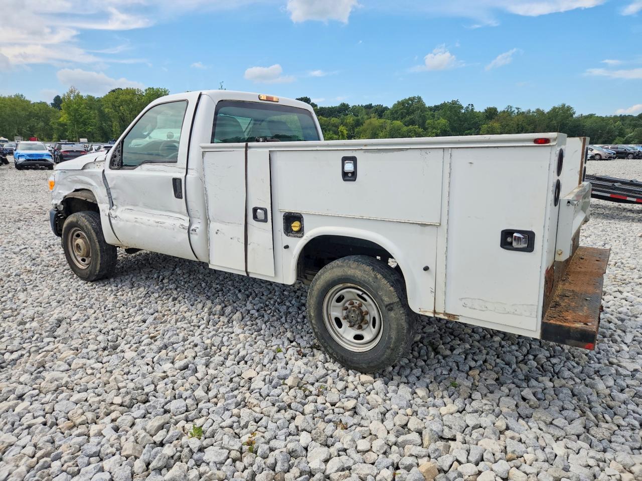 2015 Ford F250 Super Duty White vin: 1FDBF2B6XFEA14676
