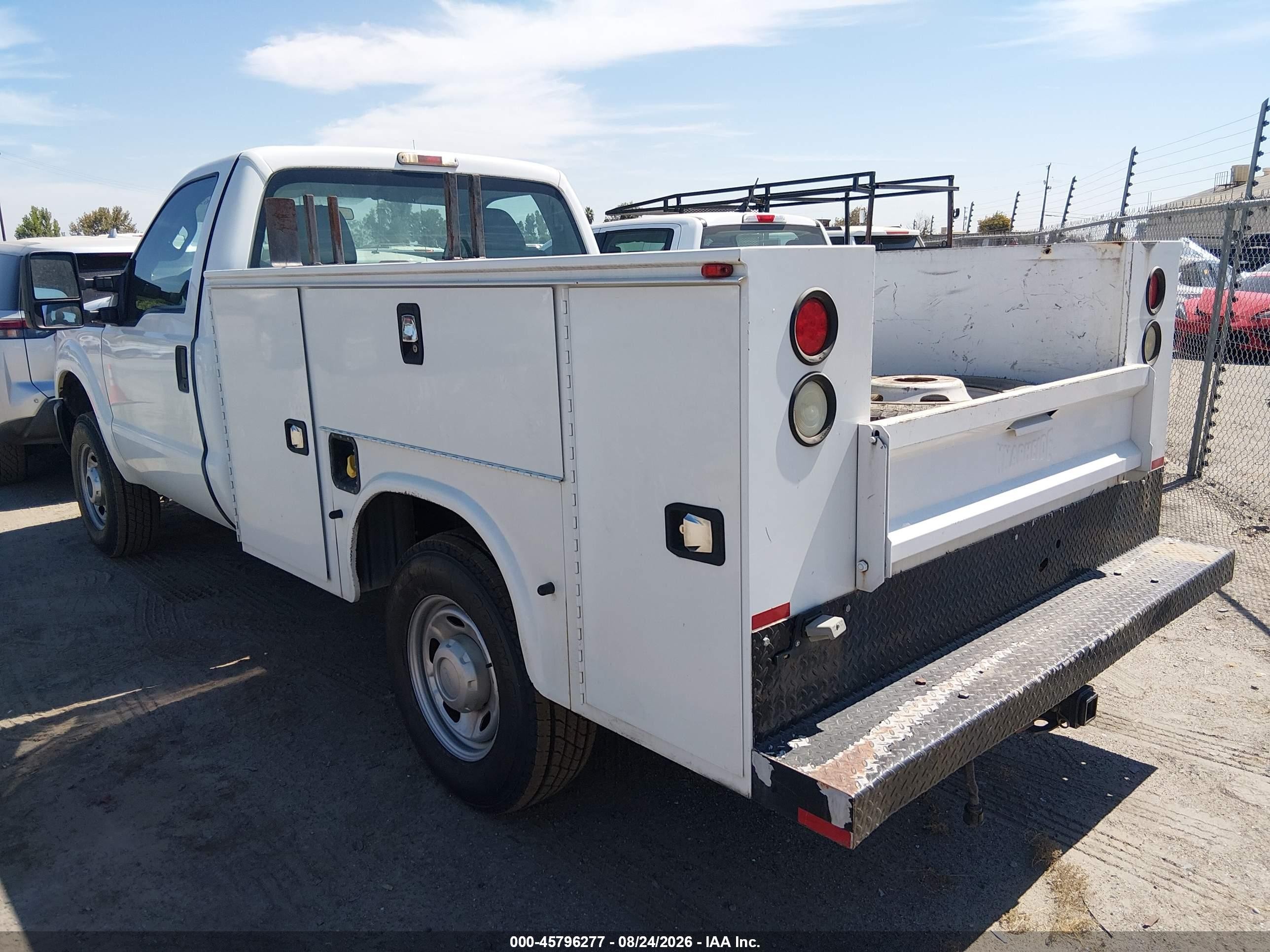 2015 Ford F-250 Xl White vin: 1FDBF2B6XFEA84050