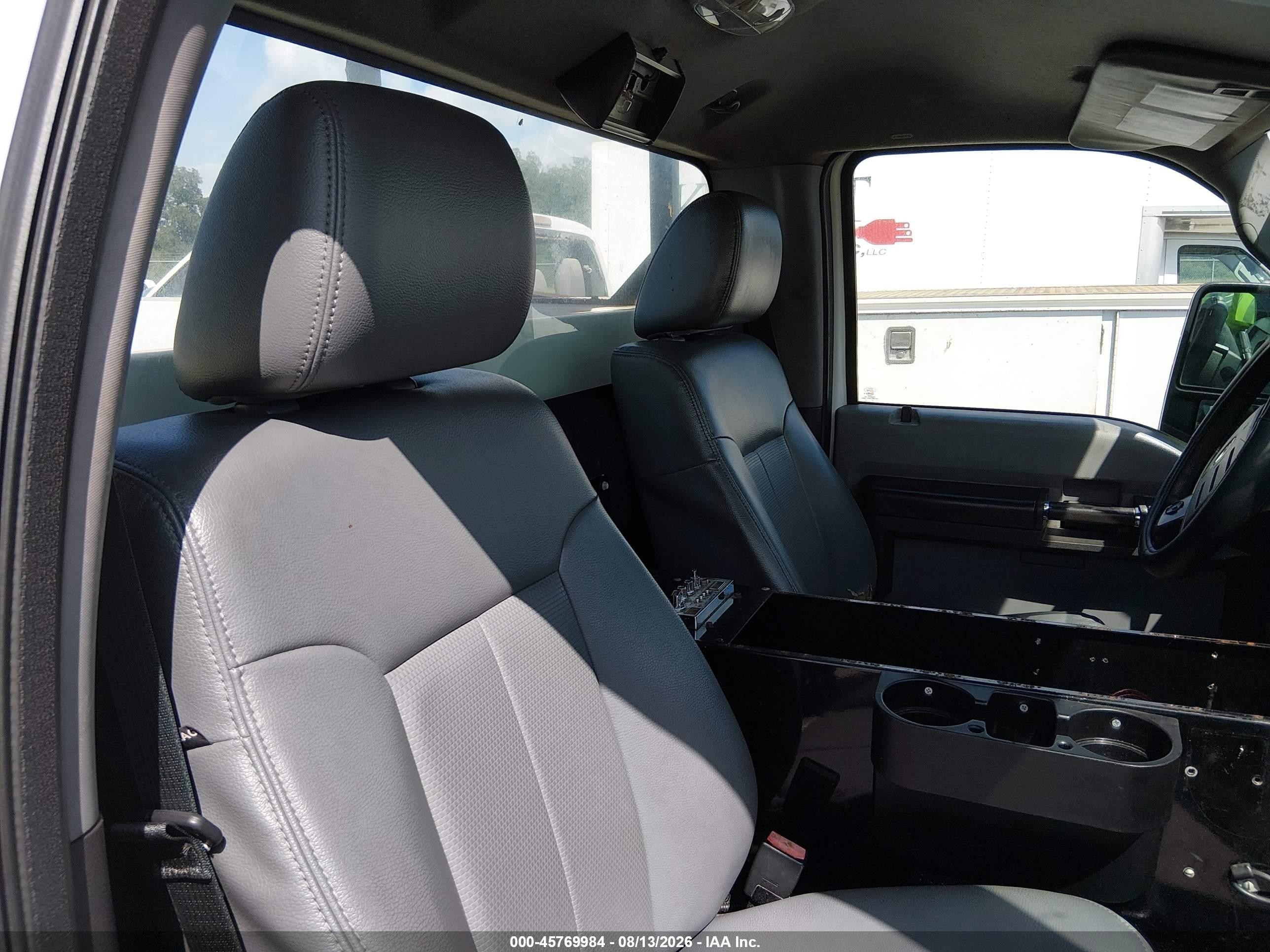 2015 Ford F-250 Xl White vin: 1FDBF2BTXFEC28038