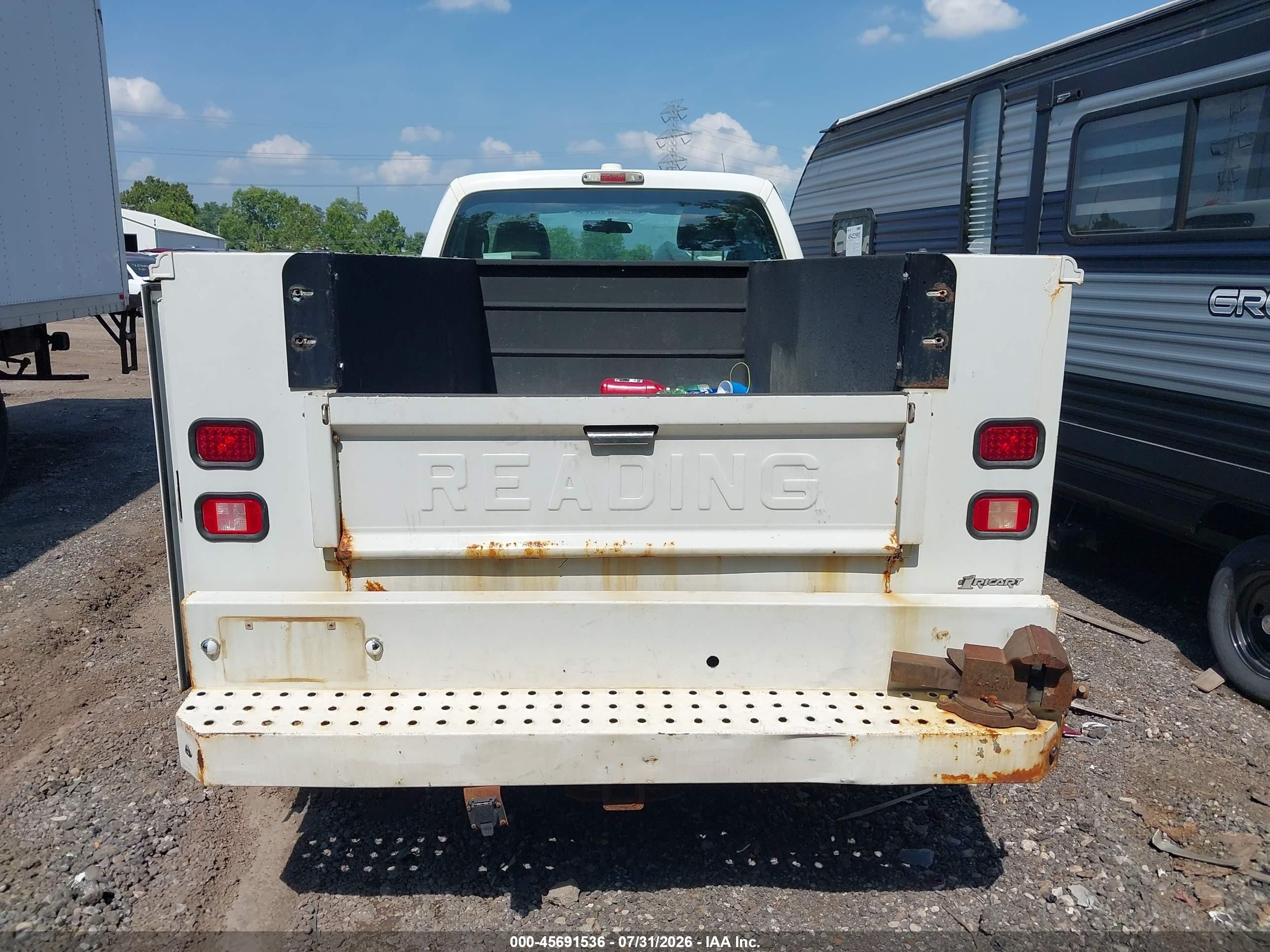 2011 Ford Super Duty F-350 Srw Xl White vin: 1FDBF3B62BEA88173