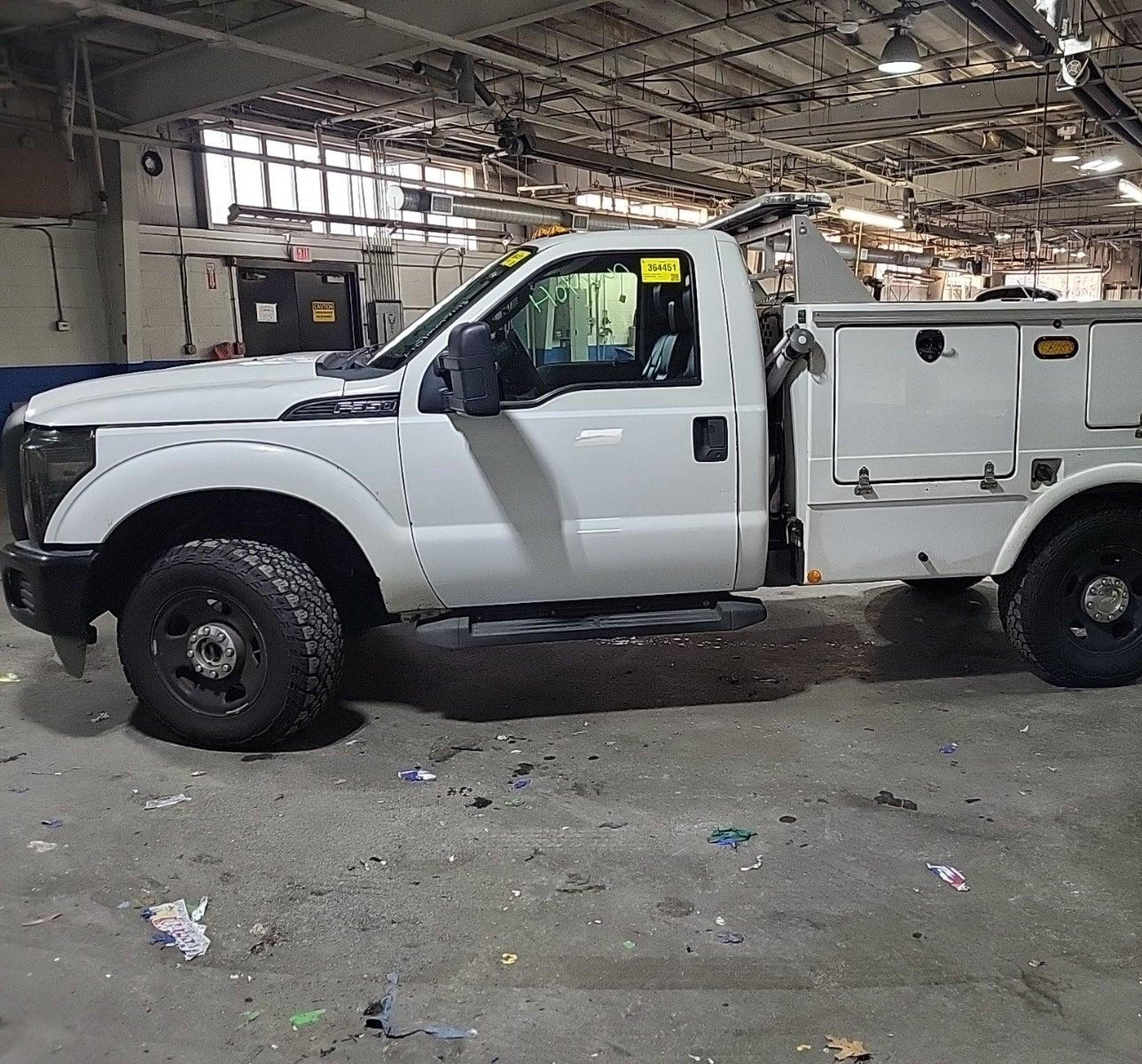 2011 Ford F-350 Chassis Xl vin: 1FDBF3F65BEC36293
