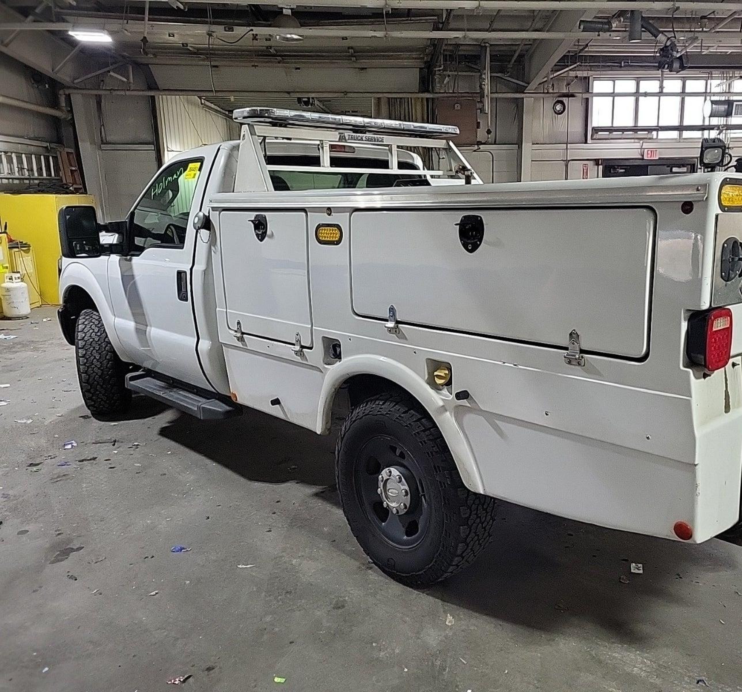 2011 Ford F-350 Chassis Xl vin: 1FDBF3F65BEC36293
