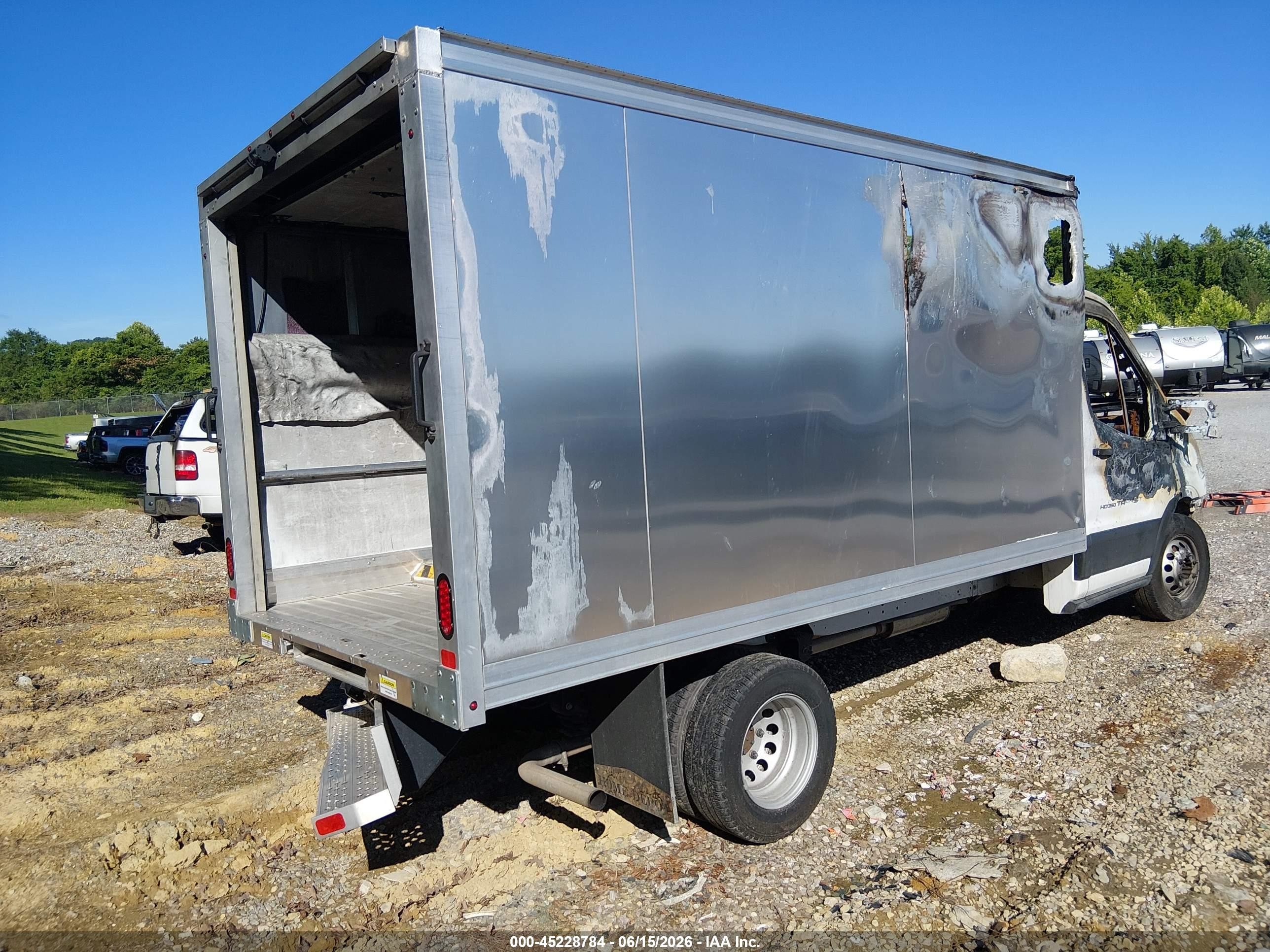 2024 Ford Transit-350 Cab White vin: 1FDBF6Z82RKB08412