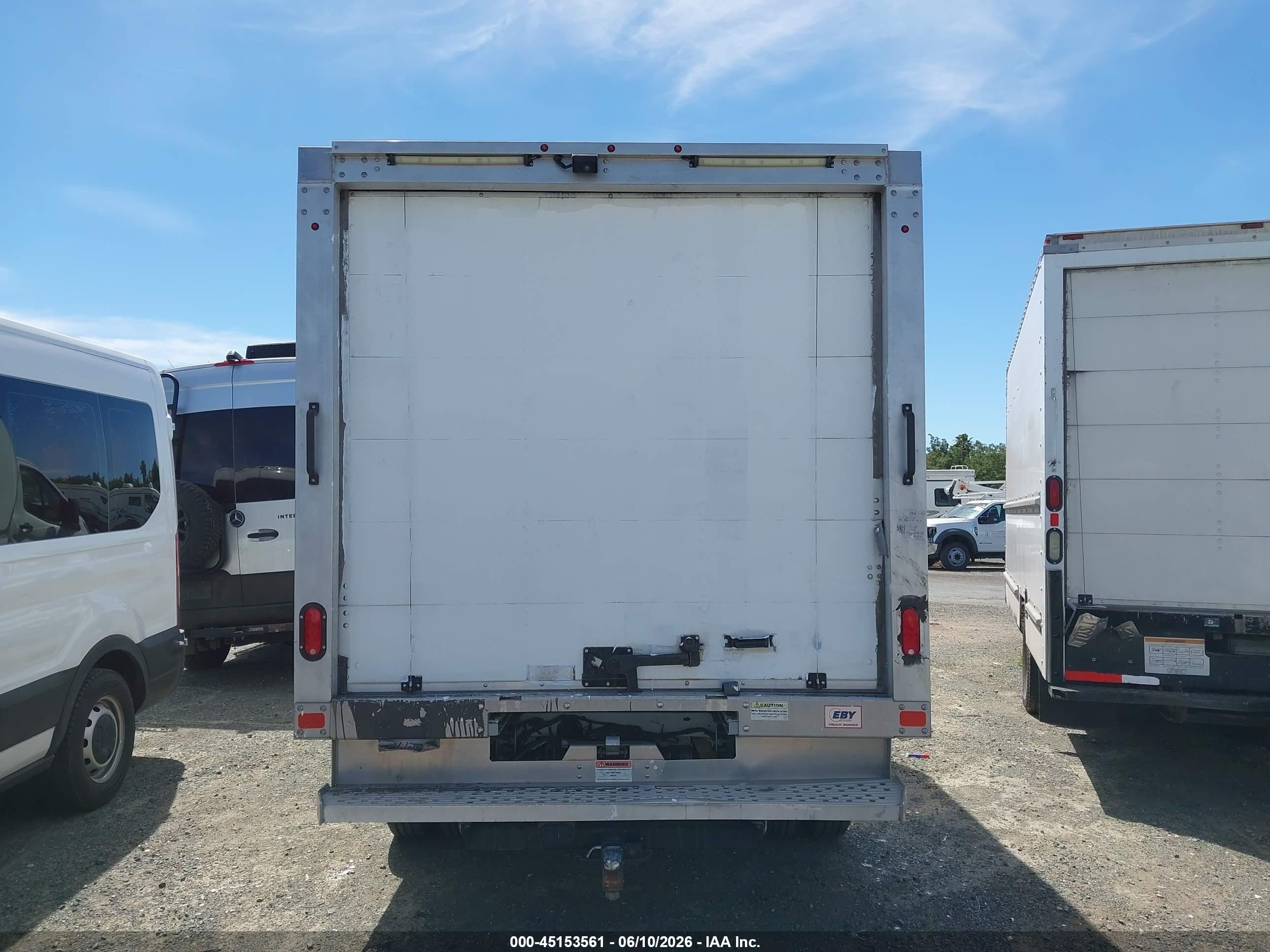 2018 Ford Transit-350 Cab   White vin: 1FDBF8ZM1JKA62147