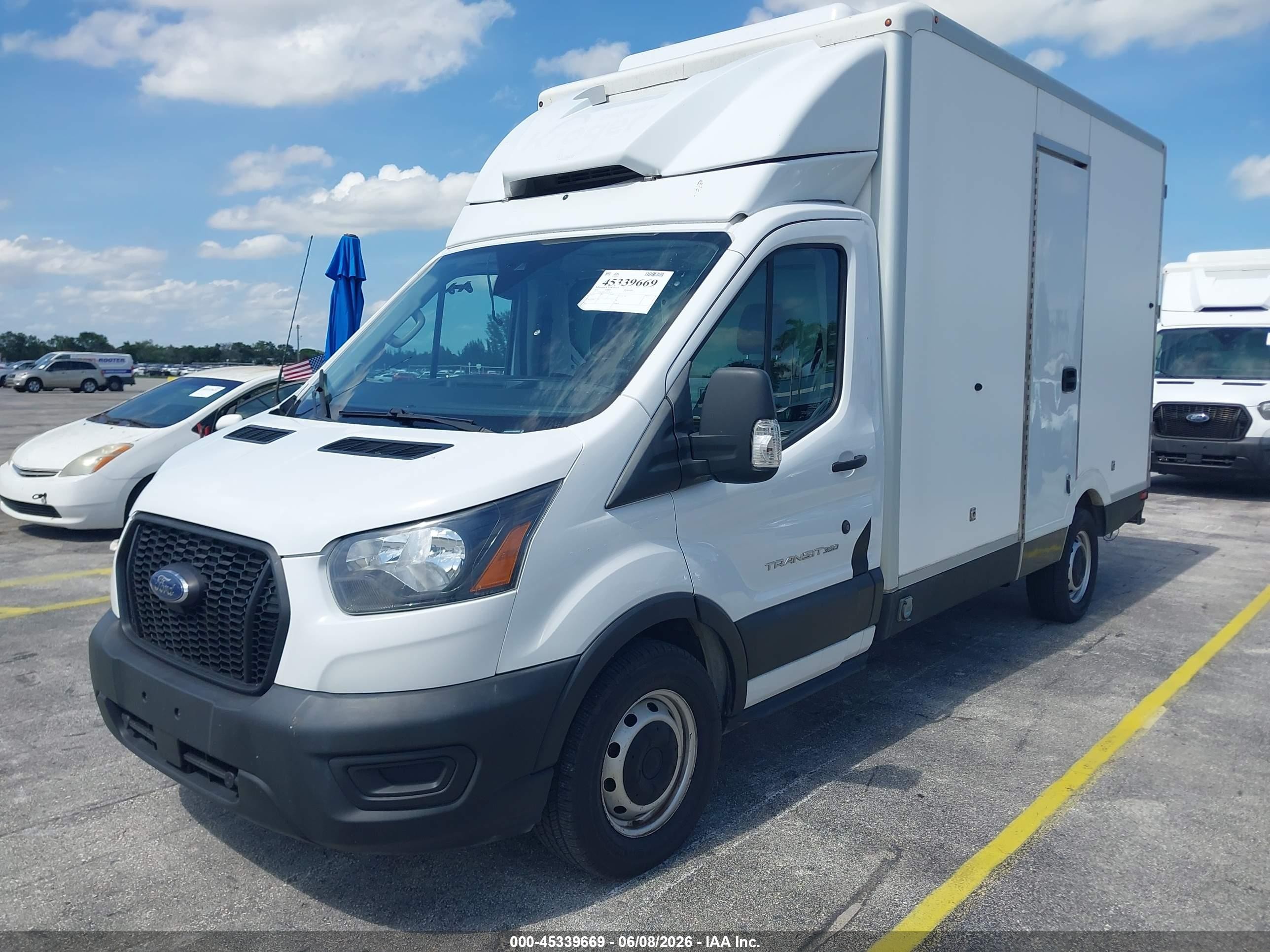 2022 Ford Transit-350 Cab   White vin: 1FDBW5Z83NKA20229