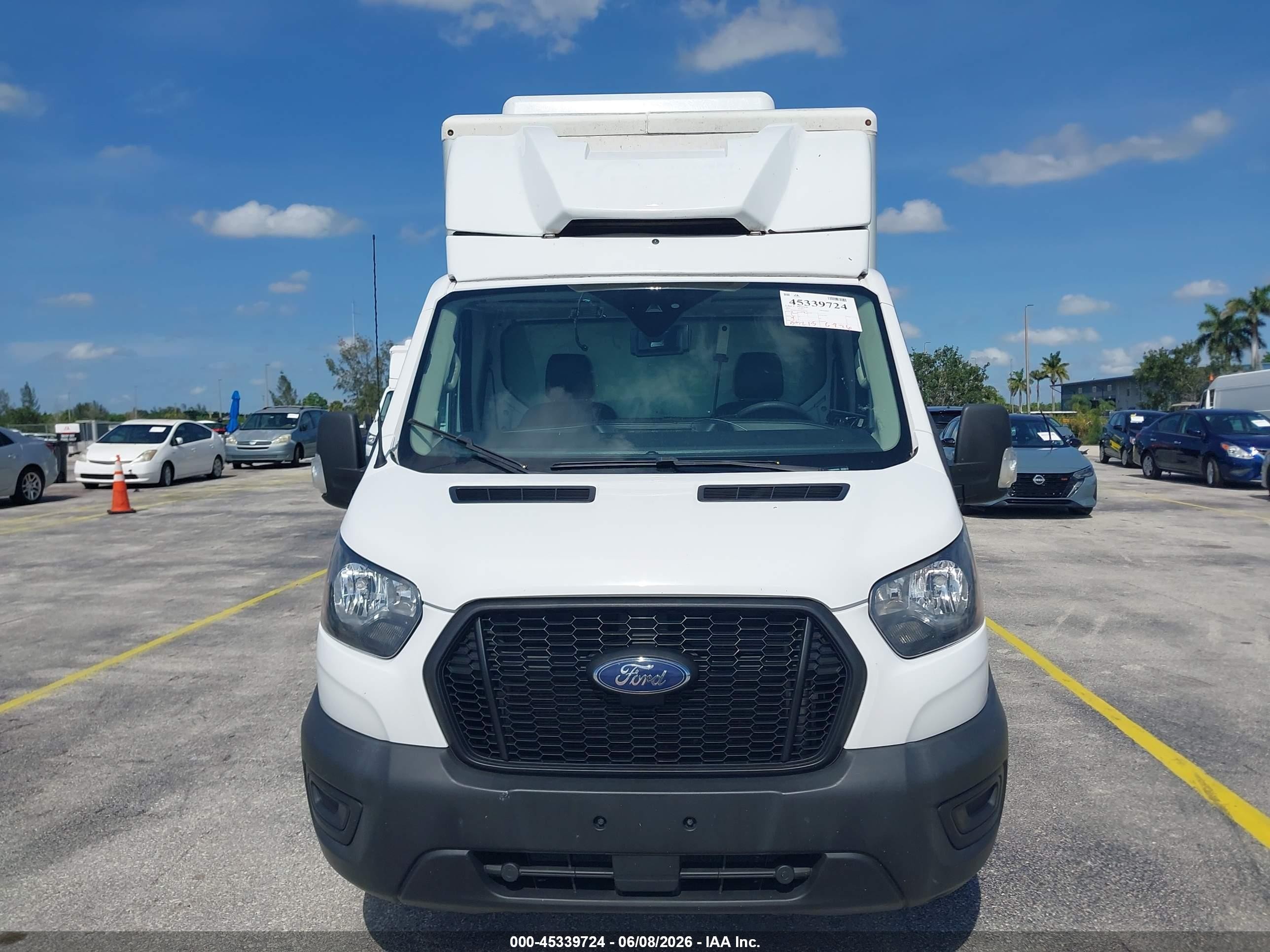 2022 Ford Transit-350 Cab   White vin: 1FDBW5Z87NKA01585