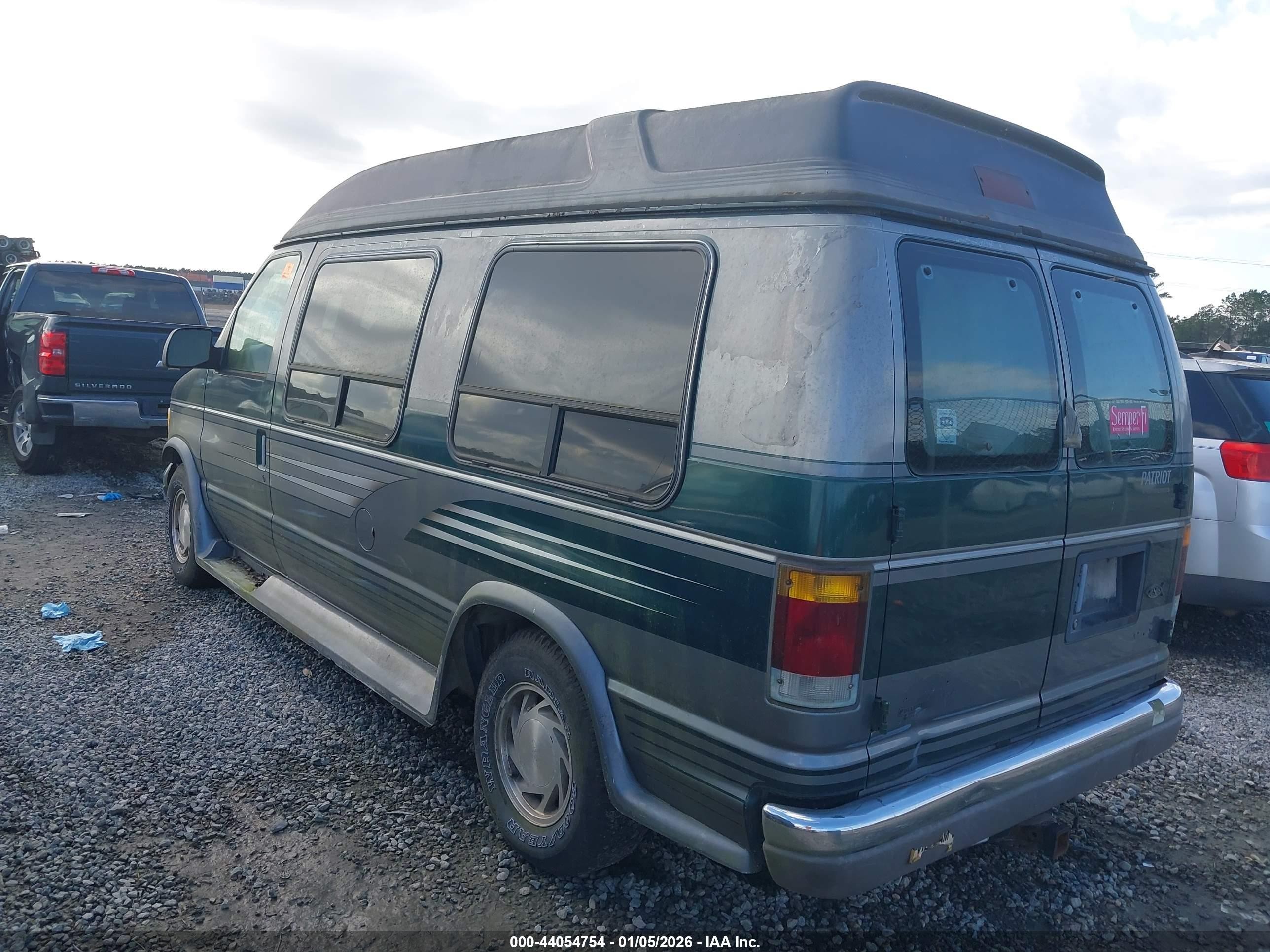 1994 Ford E-150 E150 Van Green vin: 1FDDE14N0RHC13737