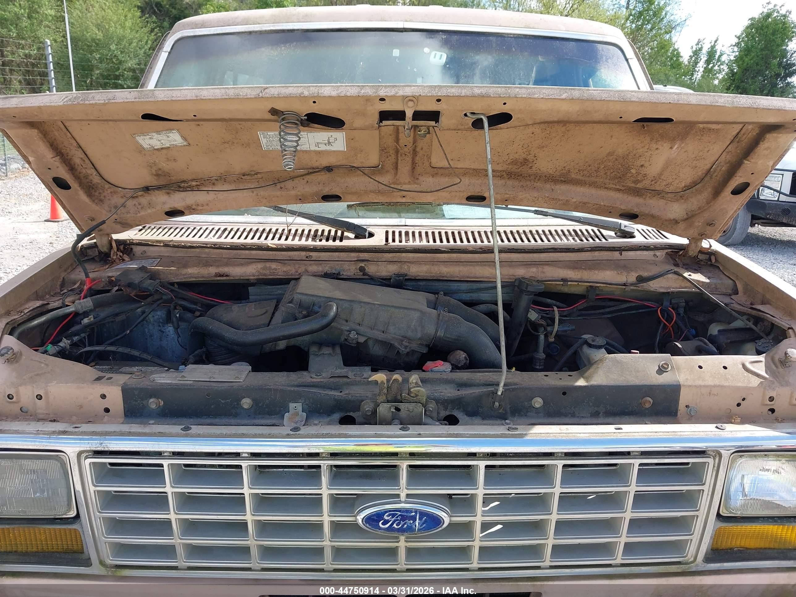 1987 Ford Econoline E150 Van Brown vin: 1FDDE14NXHHB66436