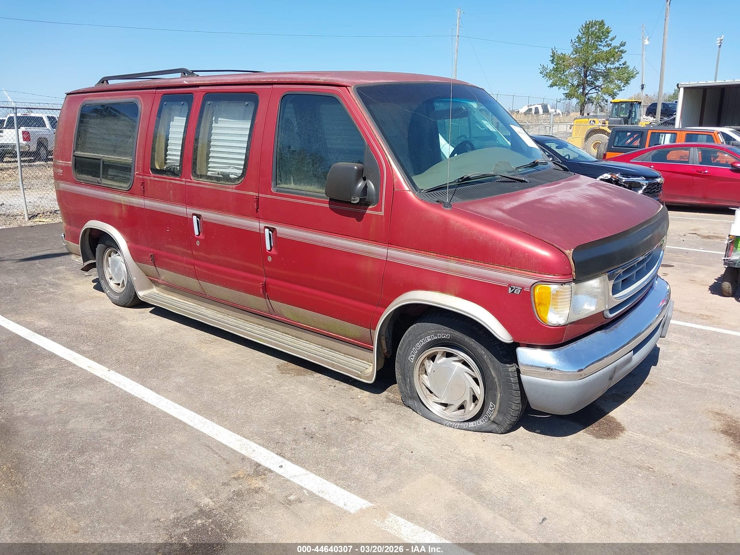 1997 Ford E-150   Red vin: 1FDEE1453VHA41562