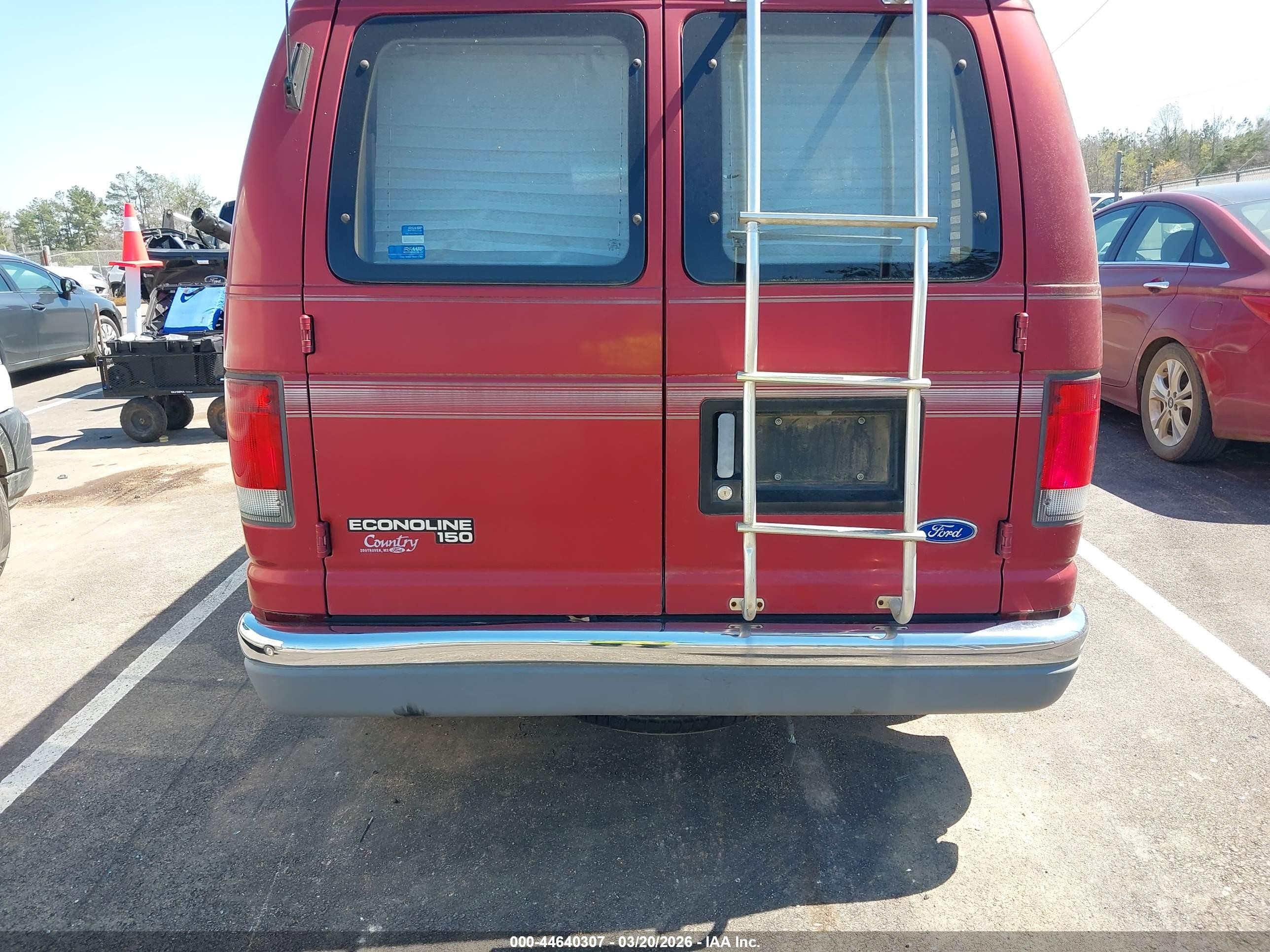 1997 Ford E-150   Red vin: 1FDEE1453VHA41562
