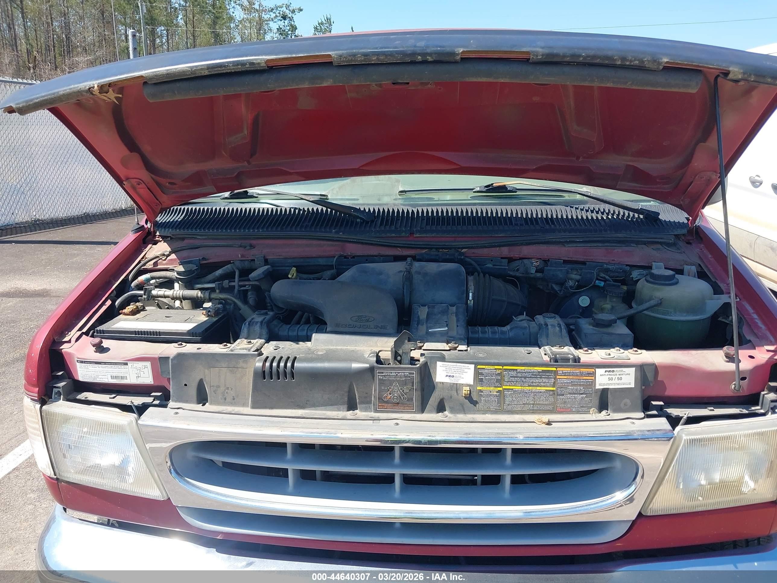 1997 Ford E-150   Red vin: 1FDEE1453VHA41562