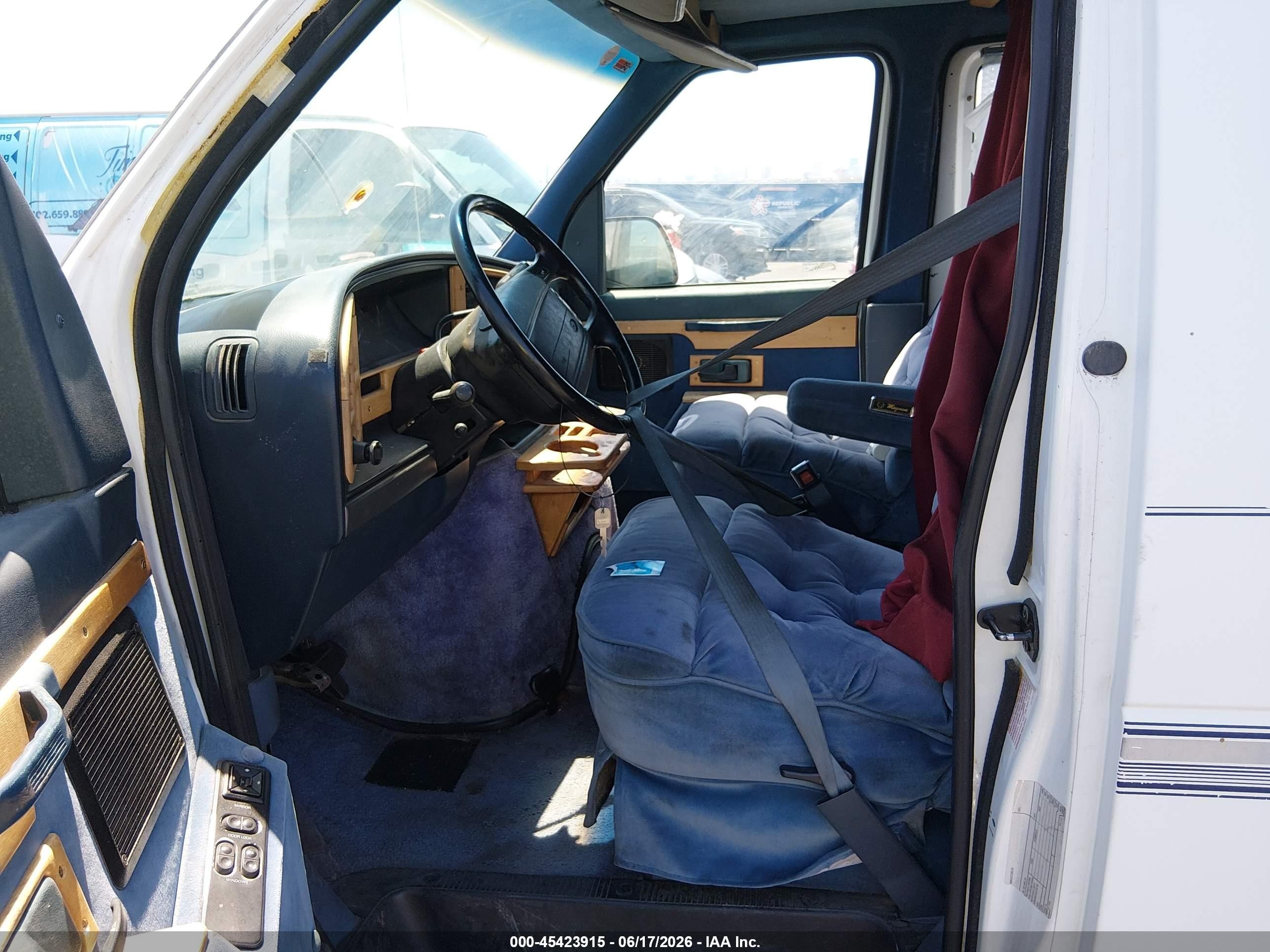 1993 Ford Econoline E150 Van White vin: 1FDEE14H1PHB93859
