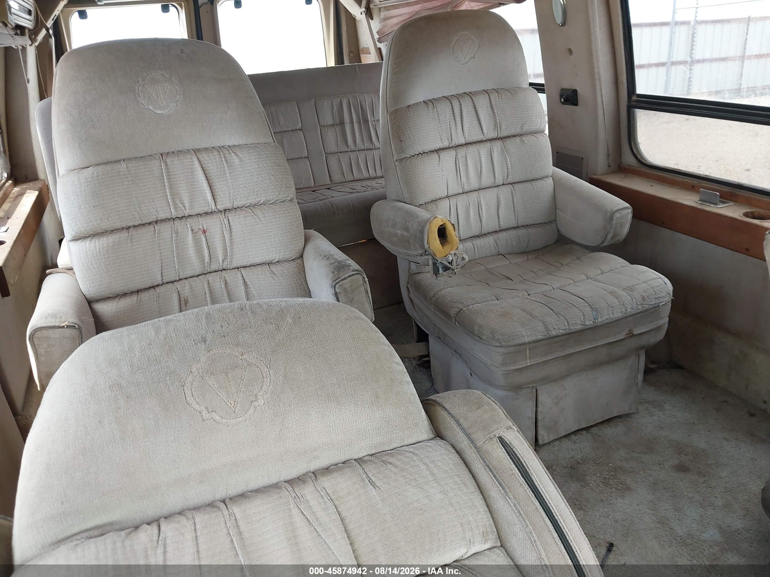 1995 Ford Econoline E150 Van Tan vin: 1FDEE14H4SHA69657