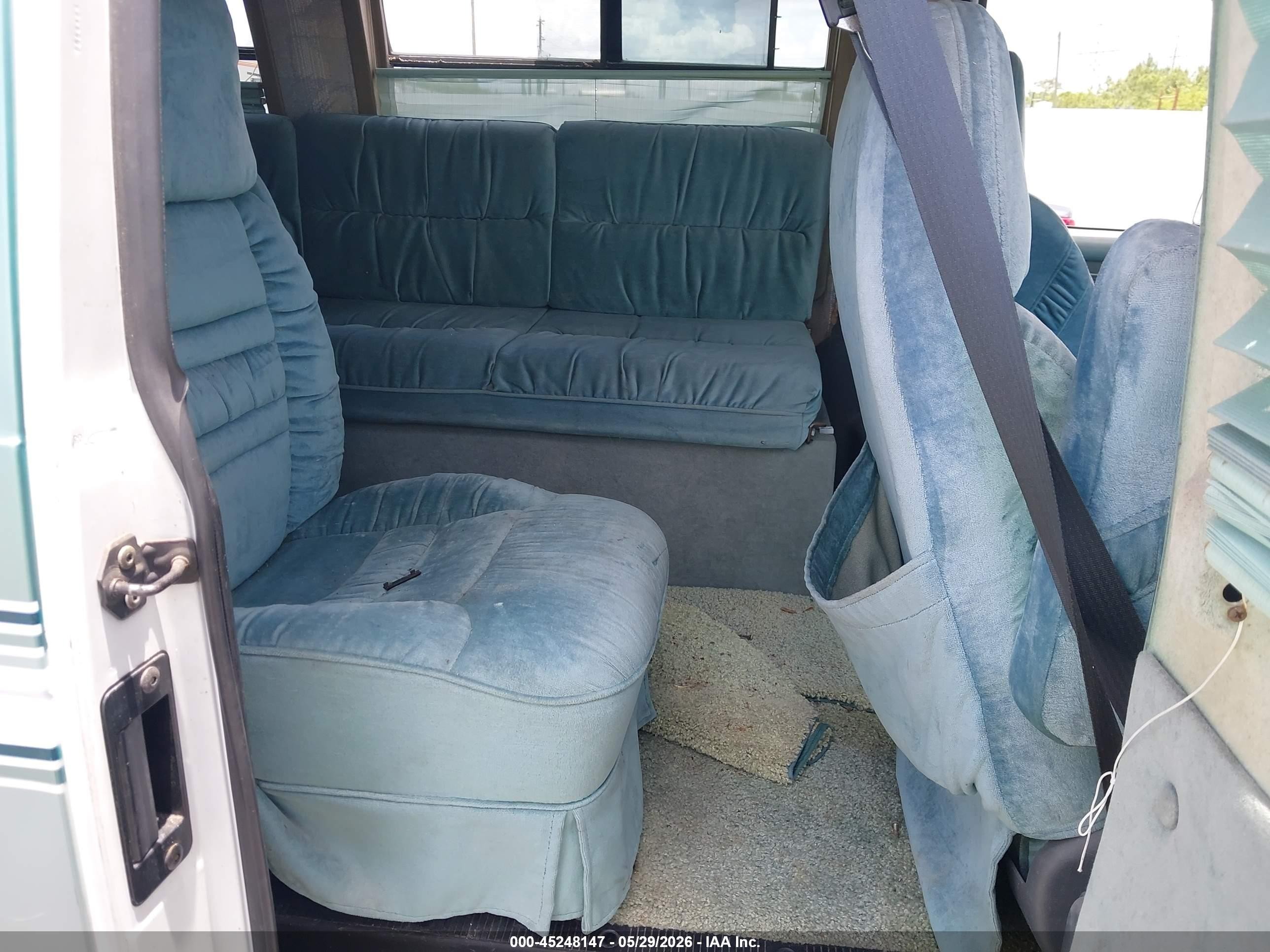 1993 Ford Econoline E150 Van Green vin: 1FDEE14H5PHB54417
