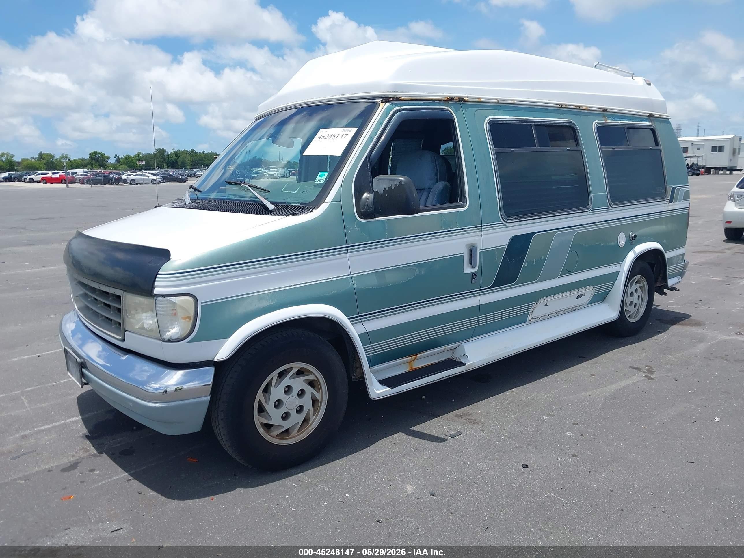 1993 Ford Econoline E150 Van Green vin: 1FDEE14H5PHB54417