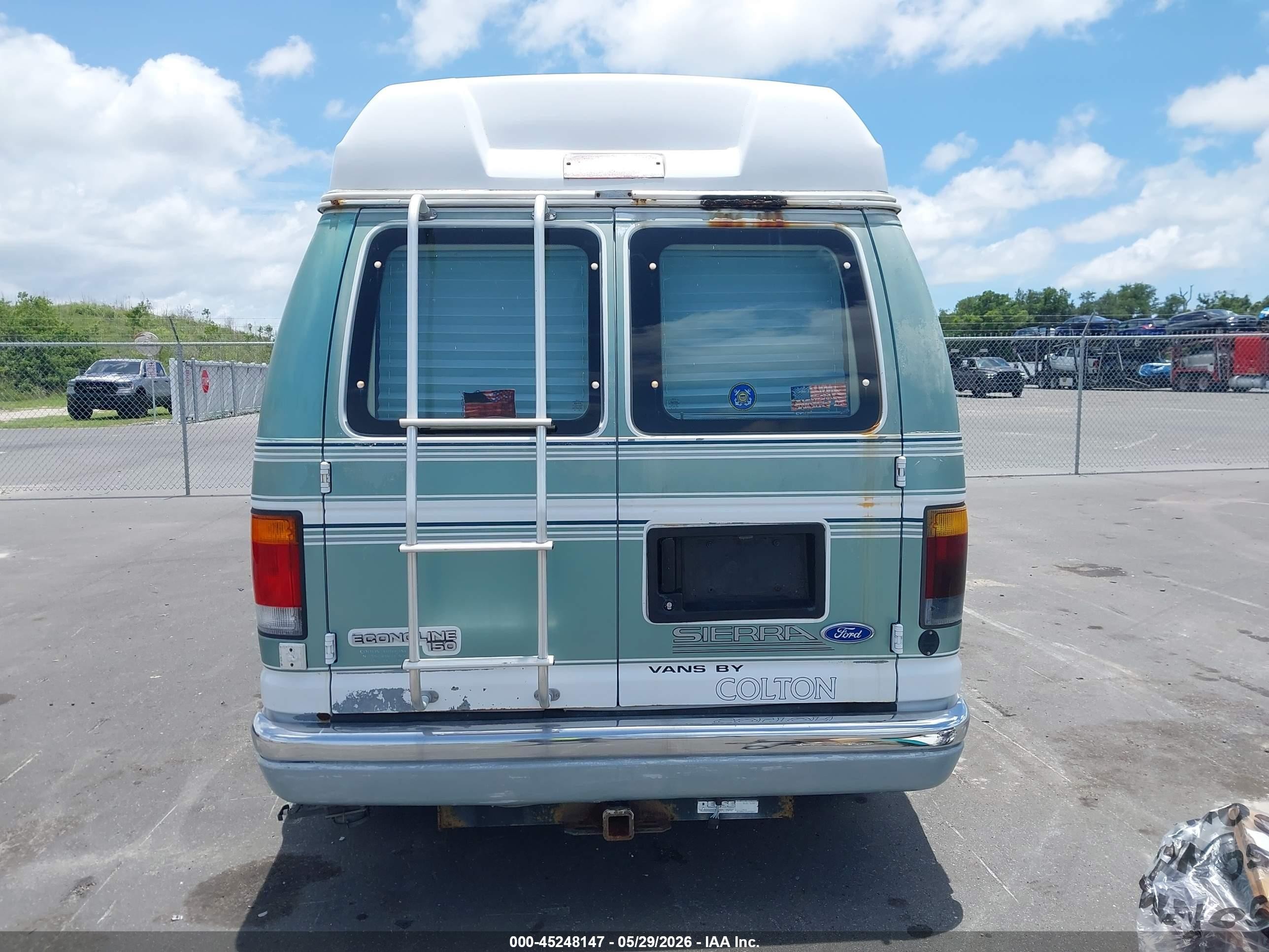 1993 Ford Econoline E150 Van Green vin: 1FDEE14H5PHB54417