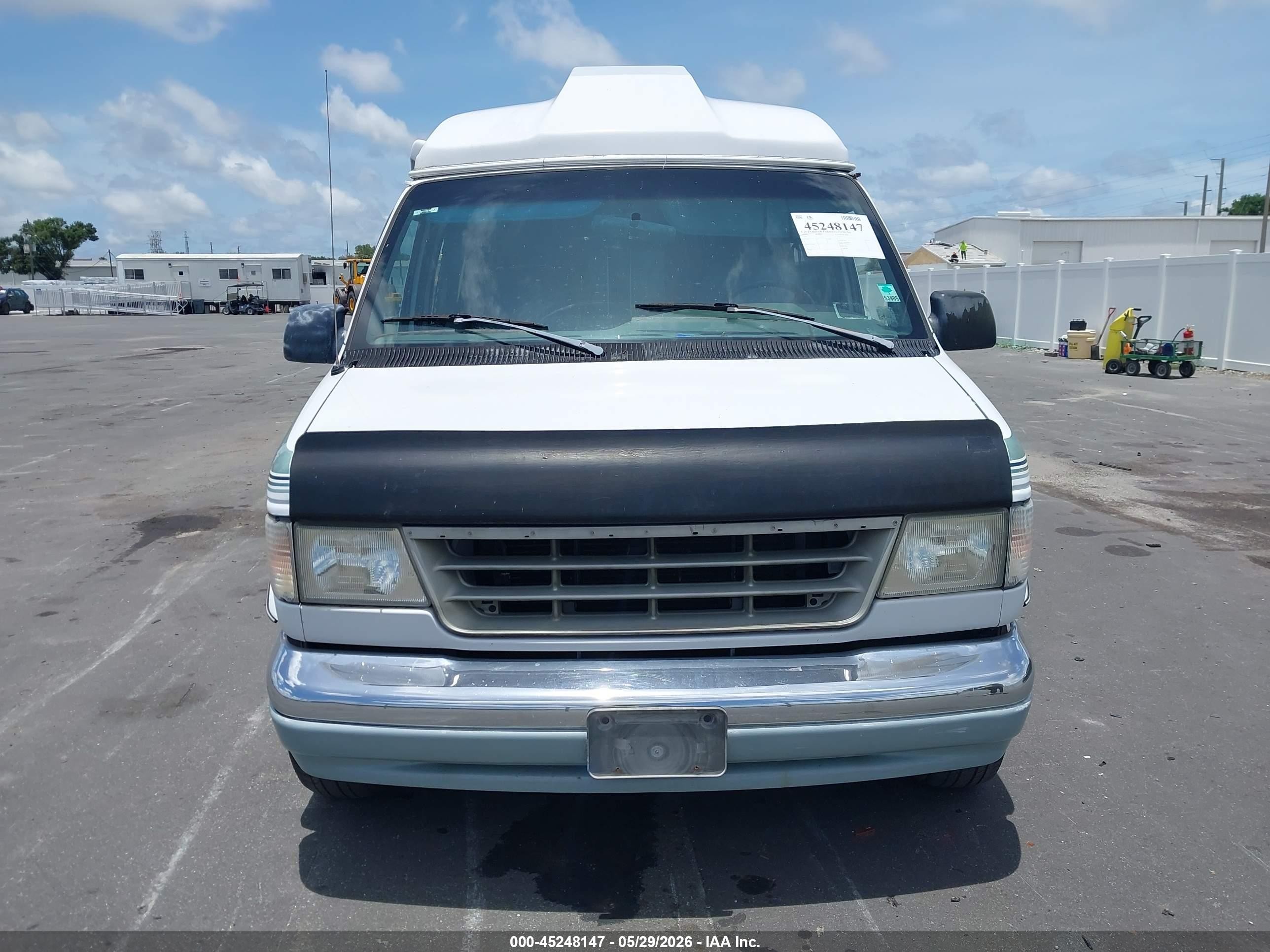 1993 Ford Econoline E150 Van Green vin: 1FDEE14H5PHB54417