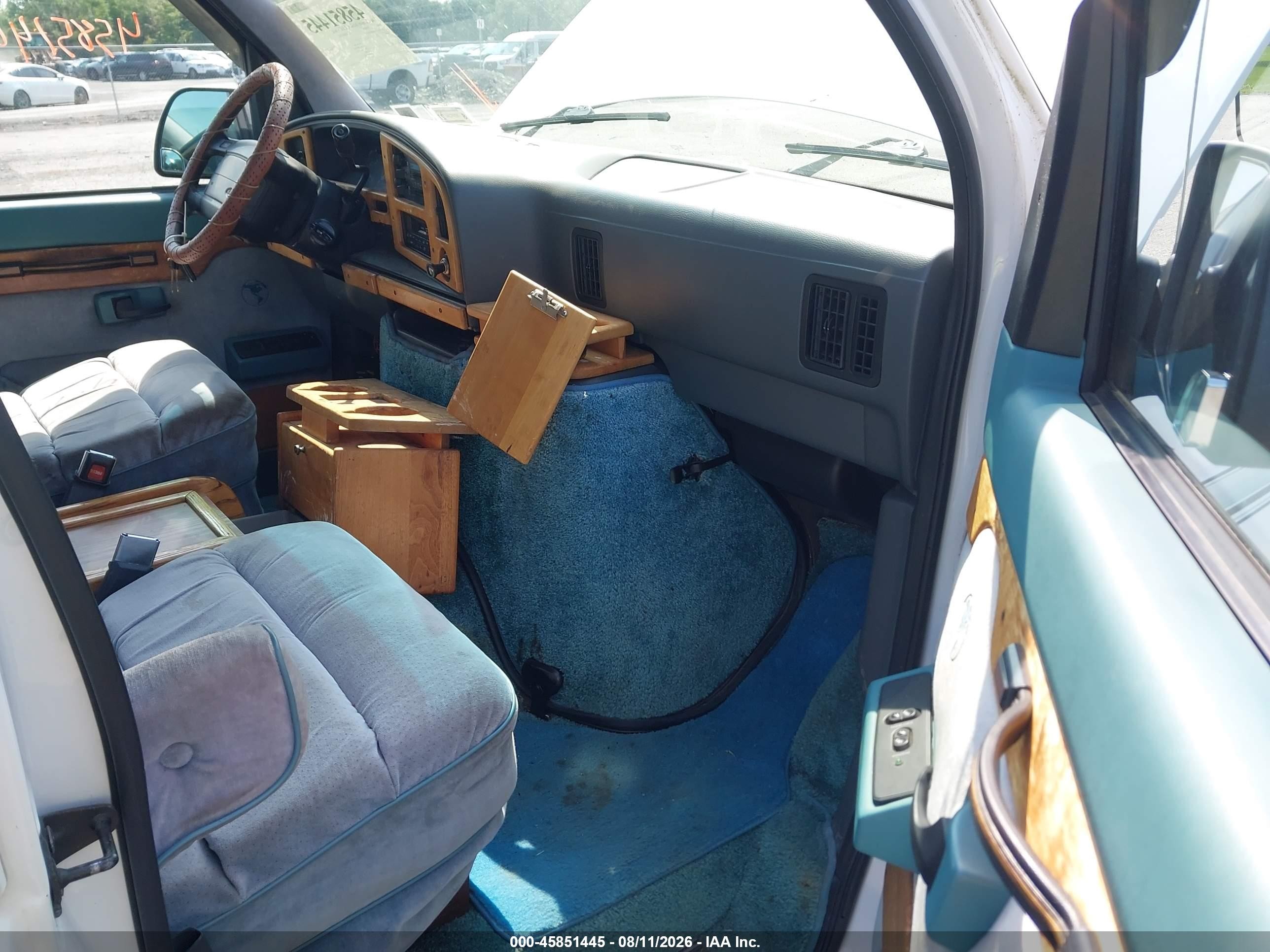 1994 Ford Econoline E150 Van White vin: 1FDEE14H6RHB26211