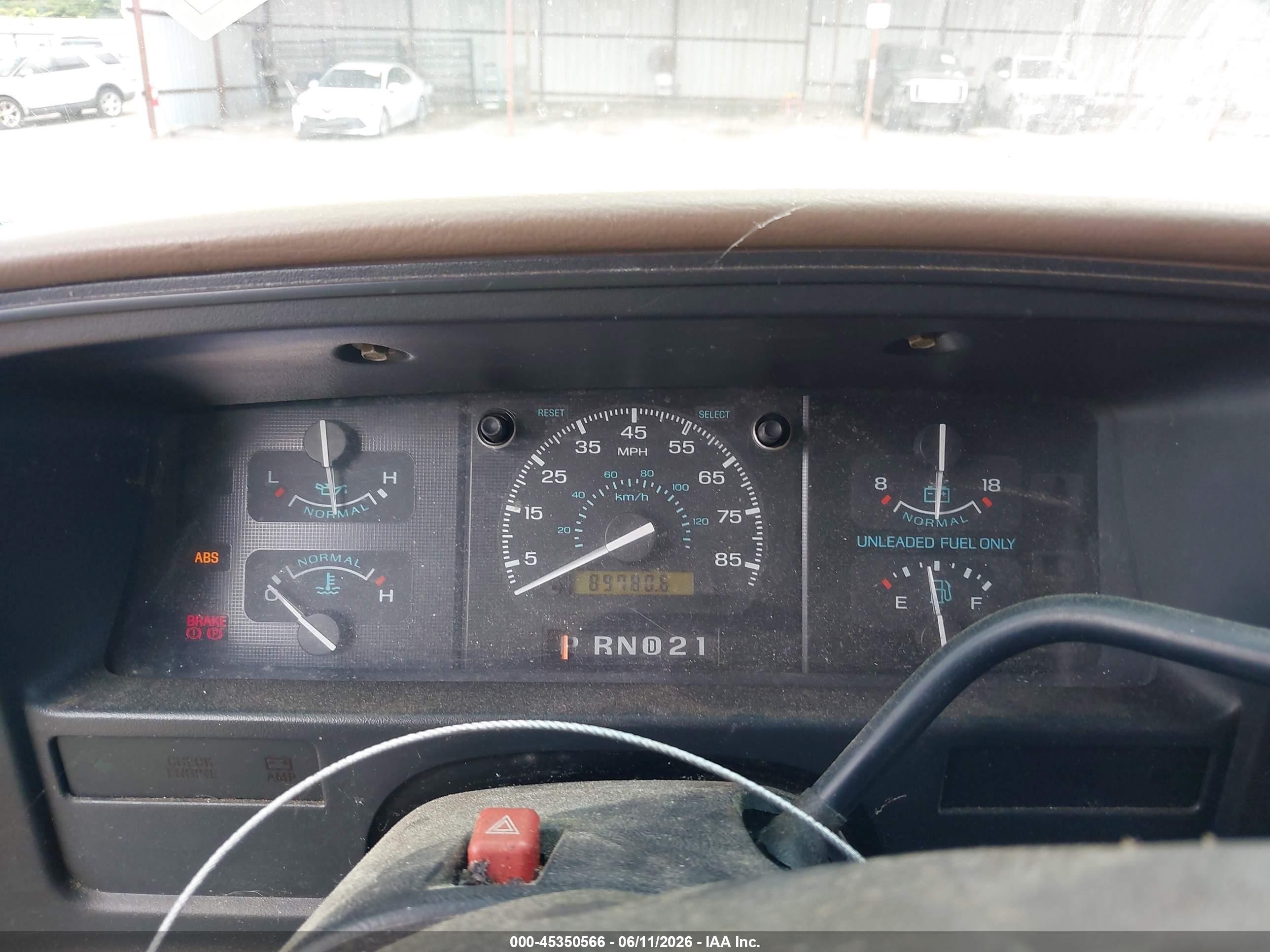 1994 Ford Econoline E150 Van Beige vin: 1FDEE14HXRHB22310