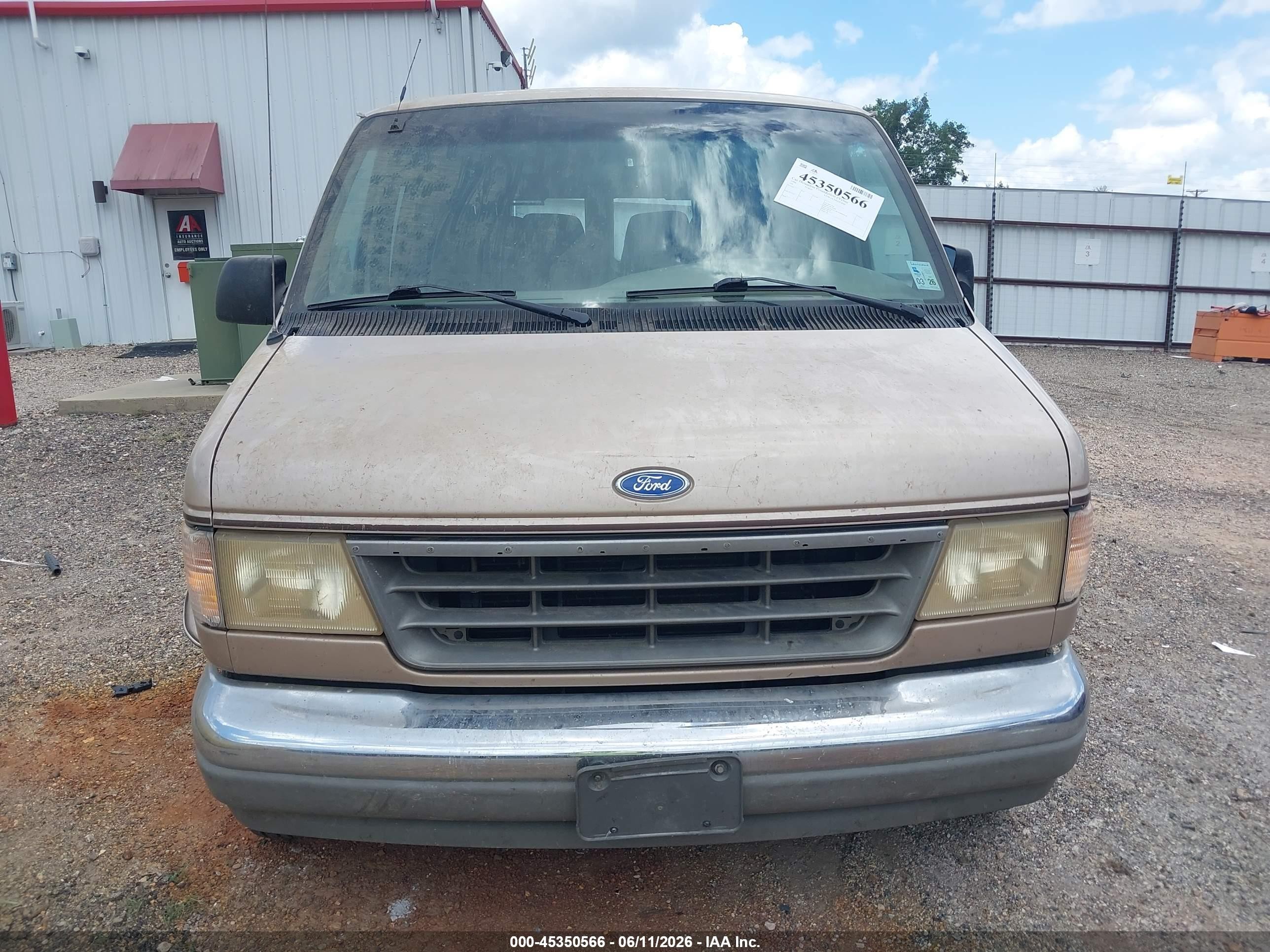 1994 Ford Econoline E150 Van Beige vin: 1FDEE14HXRHB22310