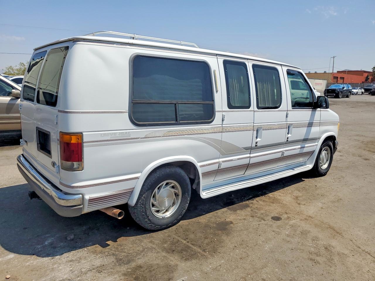 1994 Ford Econoline E150 Van White vin: 1FDEE14HXRHB26972