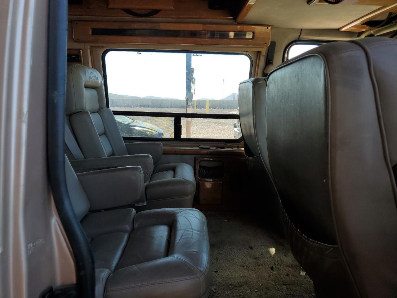 1997 Ford Econoline E150 Van Tan vin: 1FDEE14L1VHA04015