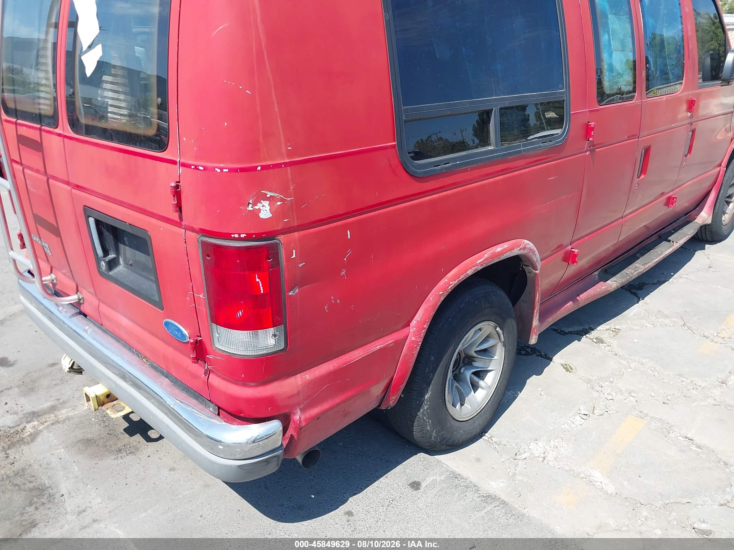 1997 Ford Econoline Standard Red vin: 1FDEE14L3VHB80919