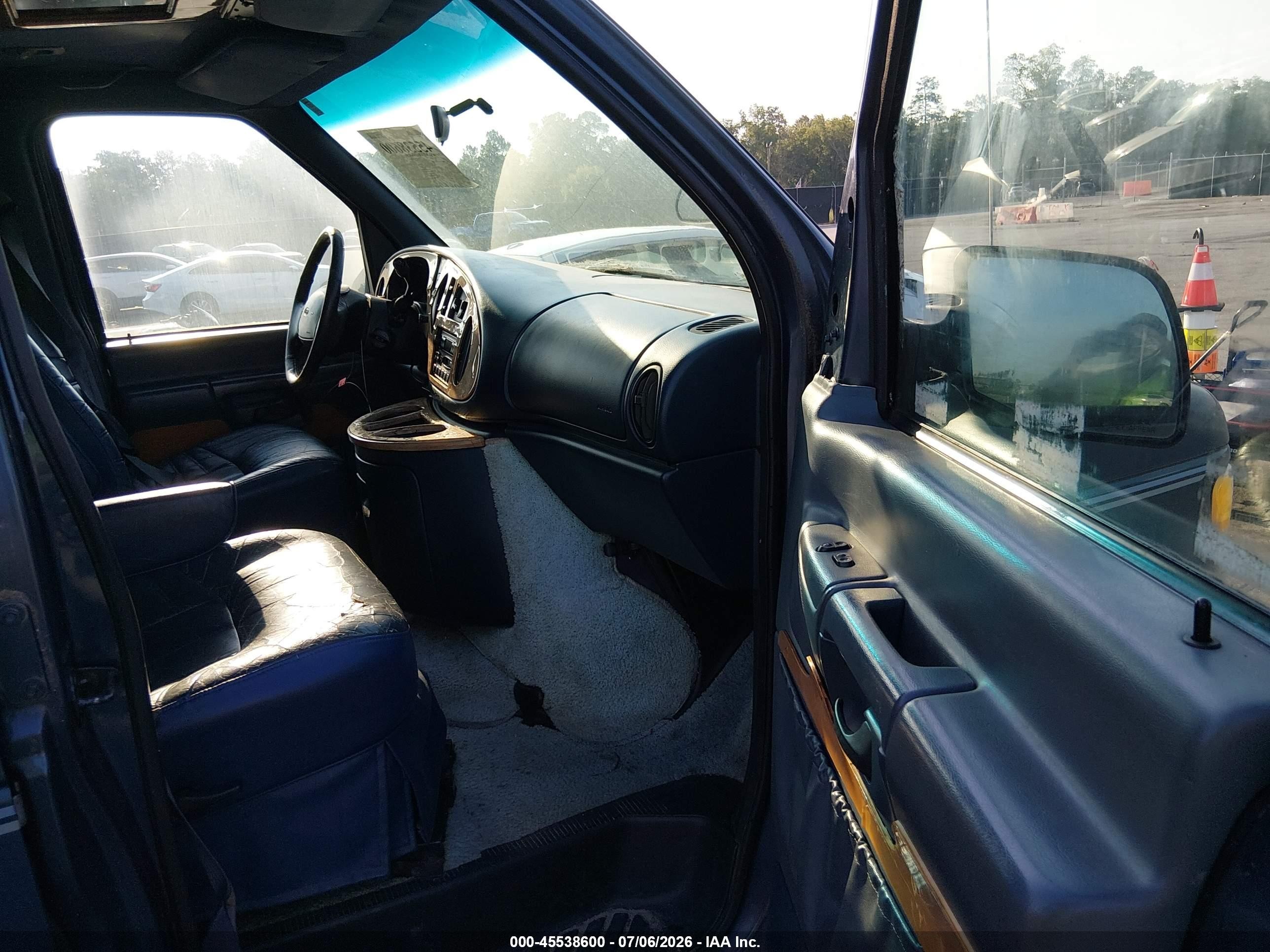 1997 Ford Econoline Standard Blue vin: 1FDEE14L8VHB54803