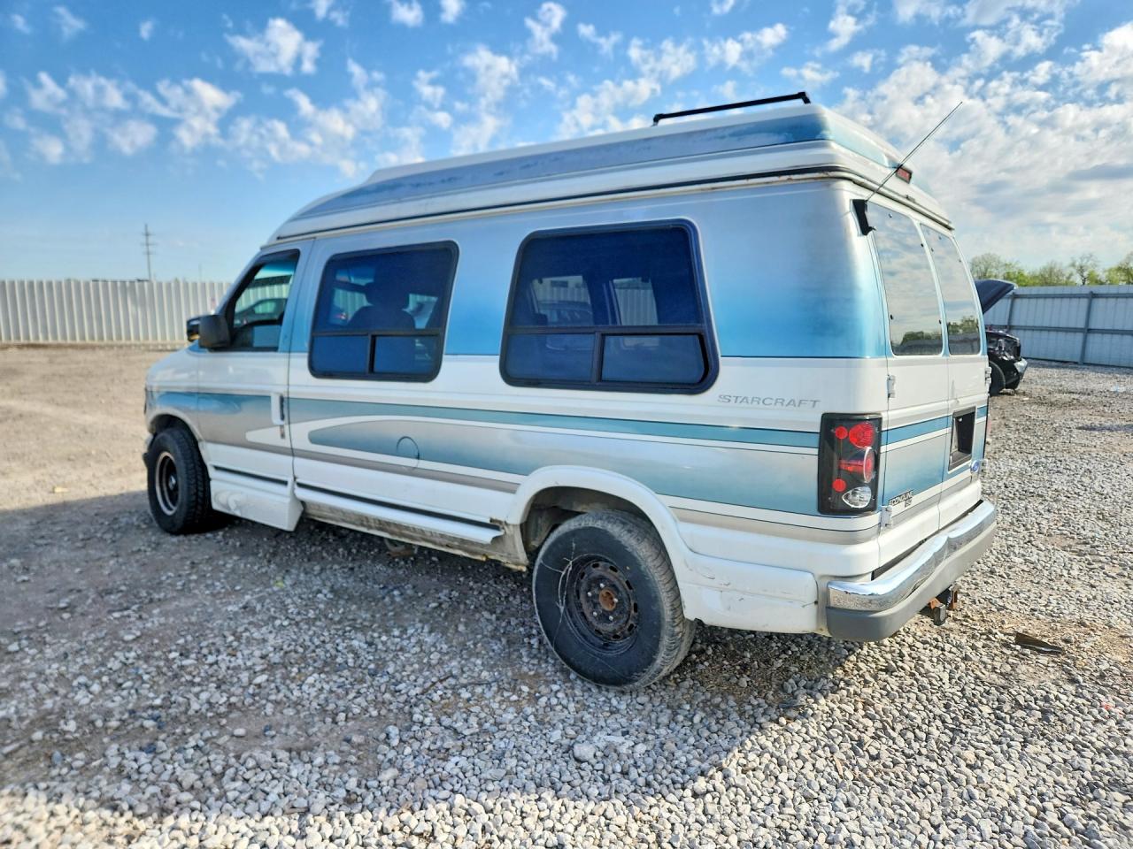 1997 Ford Econoline White vin: 1FDEE14L9VHA27879