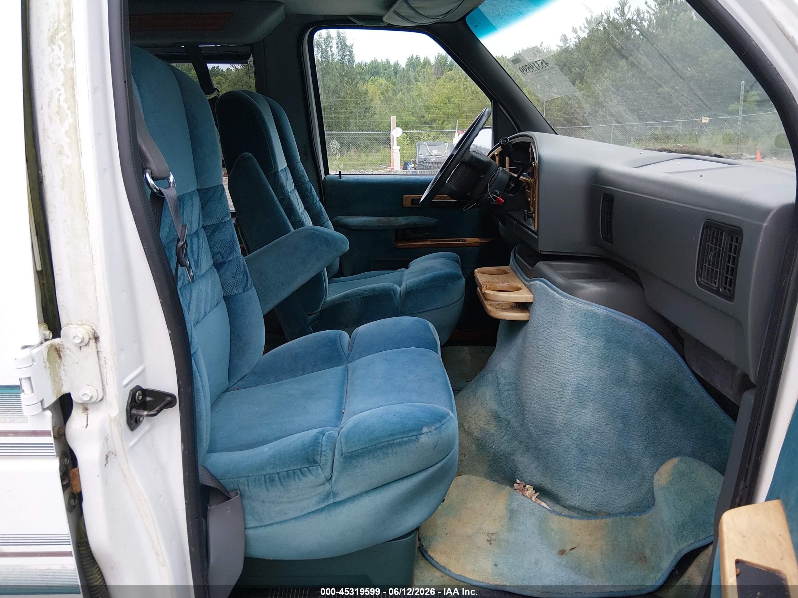 1994 Ford Econoline E150 Van White vin: 1FDEE14N3RHB60709