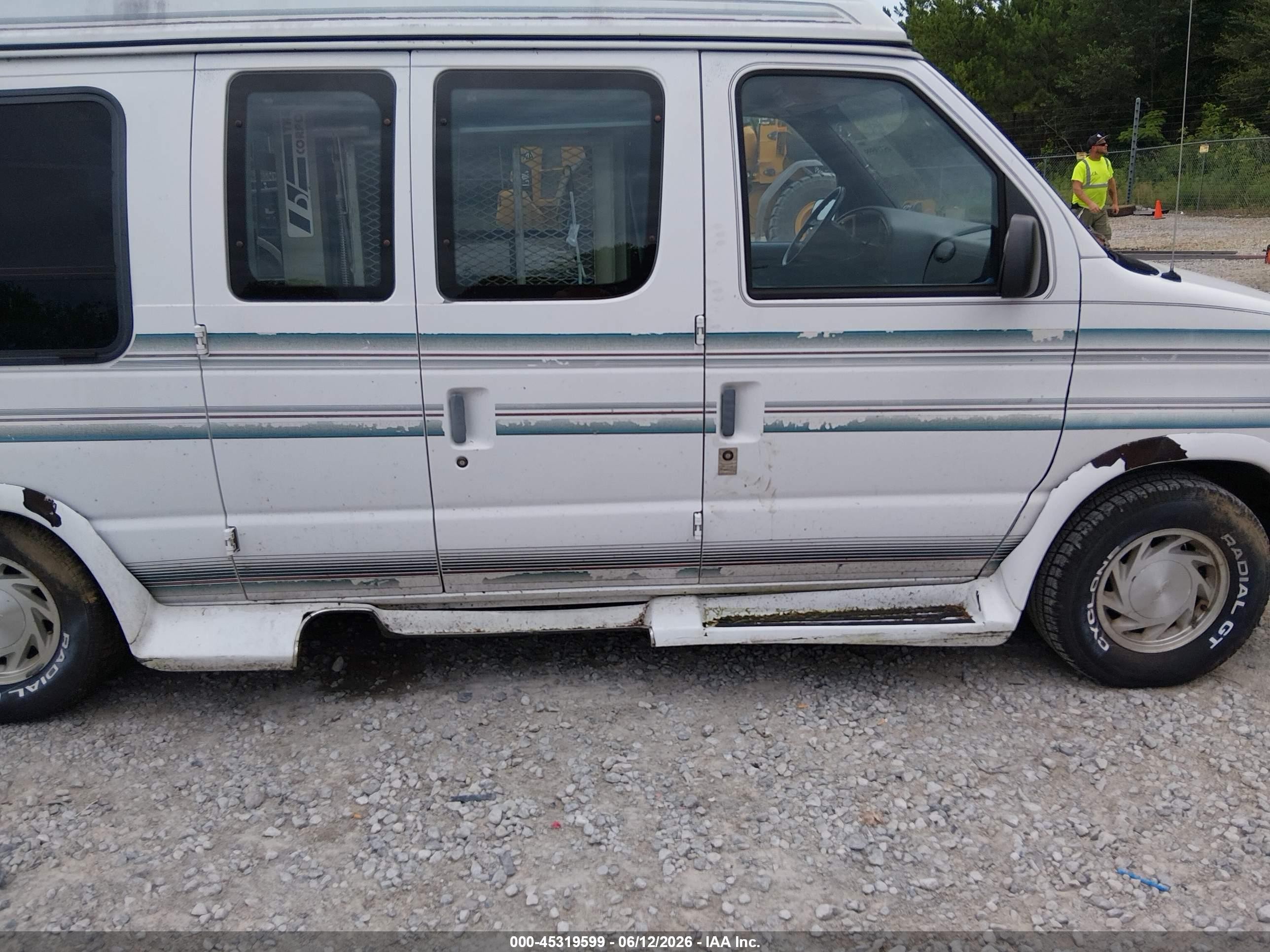 1994 Ford Econoline E150 Van White vin: 1FDEE14N3RHB60709