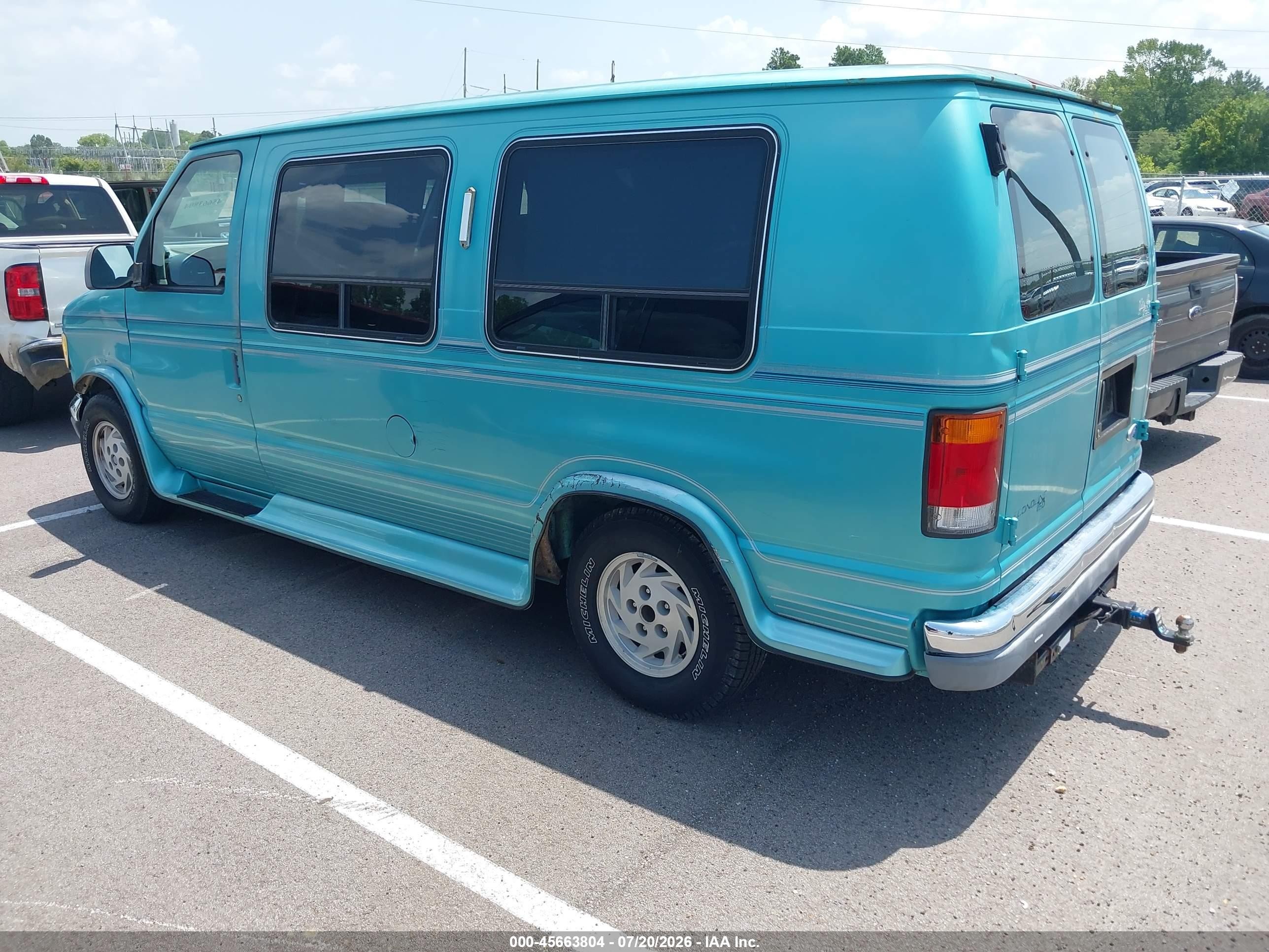 1994 Ford Econoline E150 Van Green vin: 1FDEE14N4RHA65852