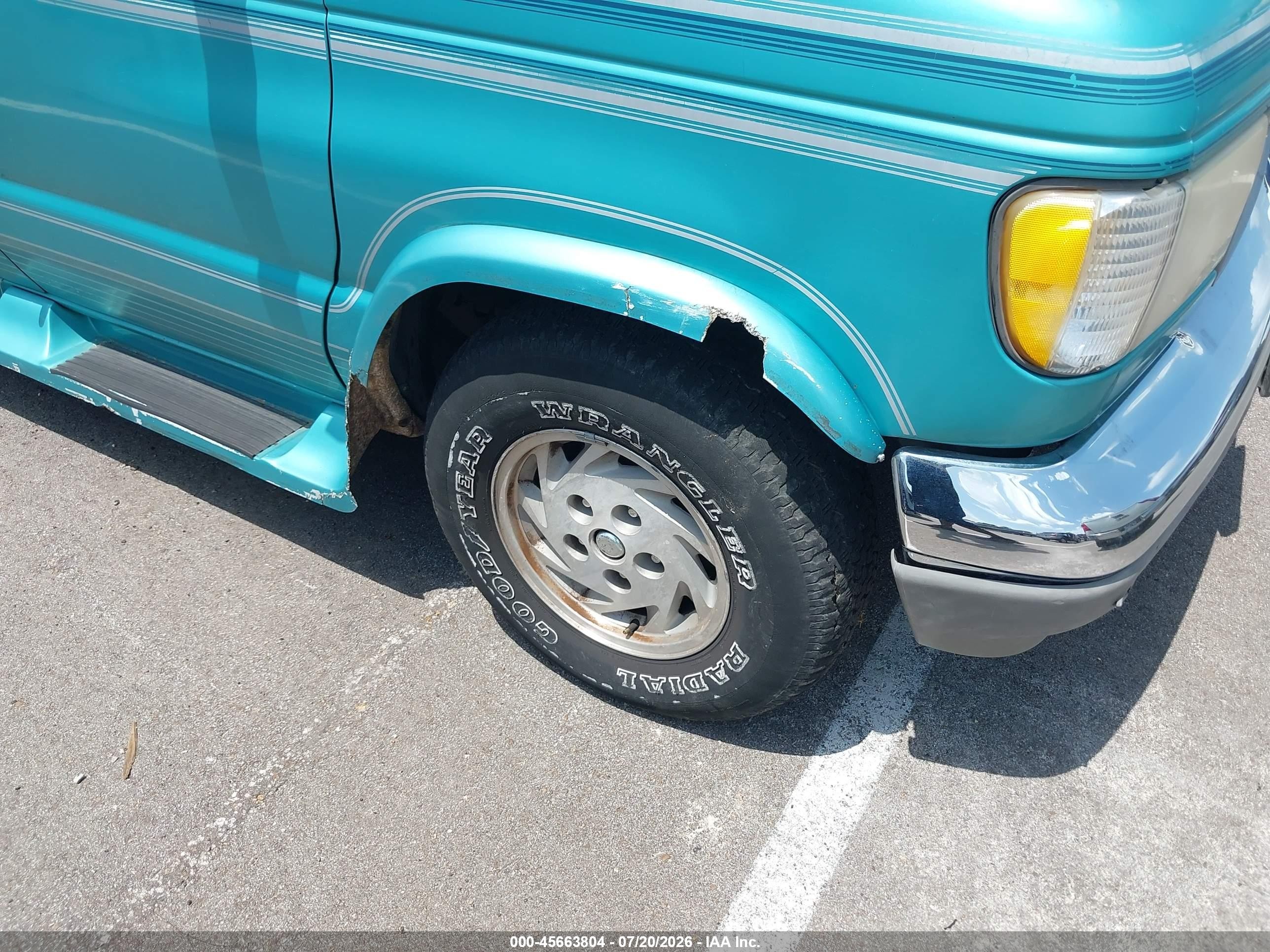 1994 Ford Econoline E150 Van Green vin: 1FDEE14N4RHA65852