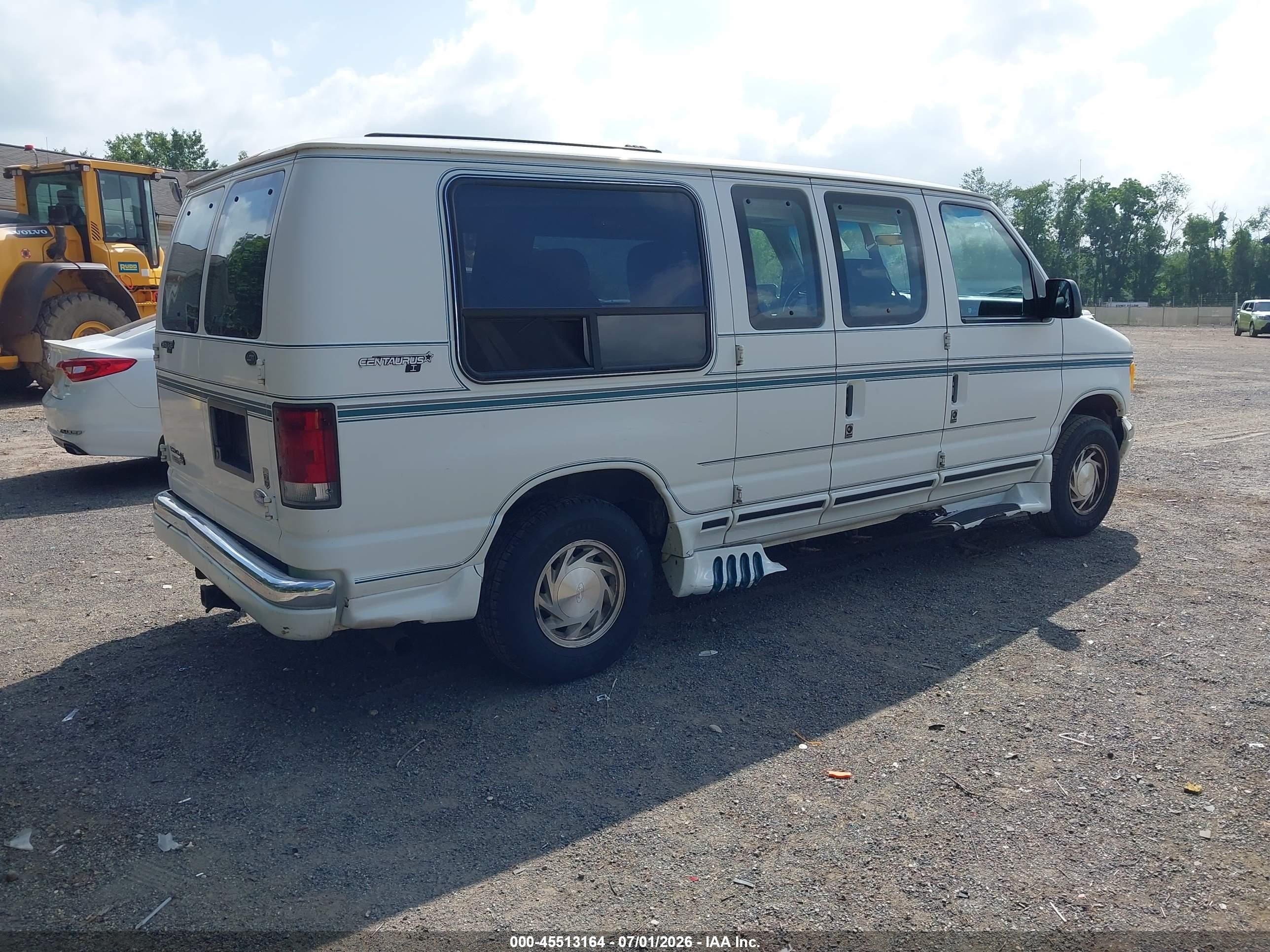 1995 Ford Econoline E150 Van White vin: 1FDEE14N4SHB16417
