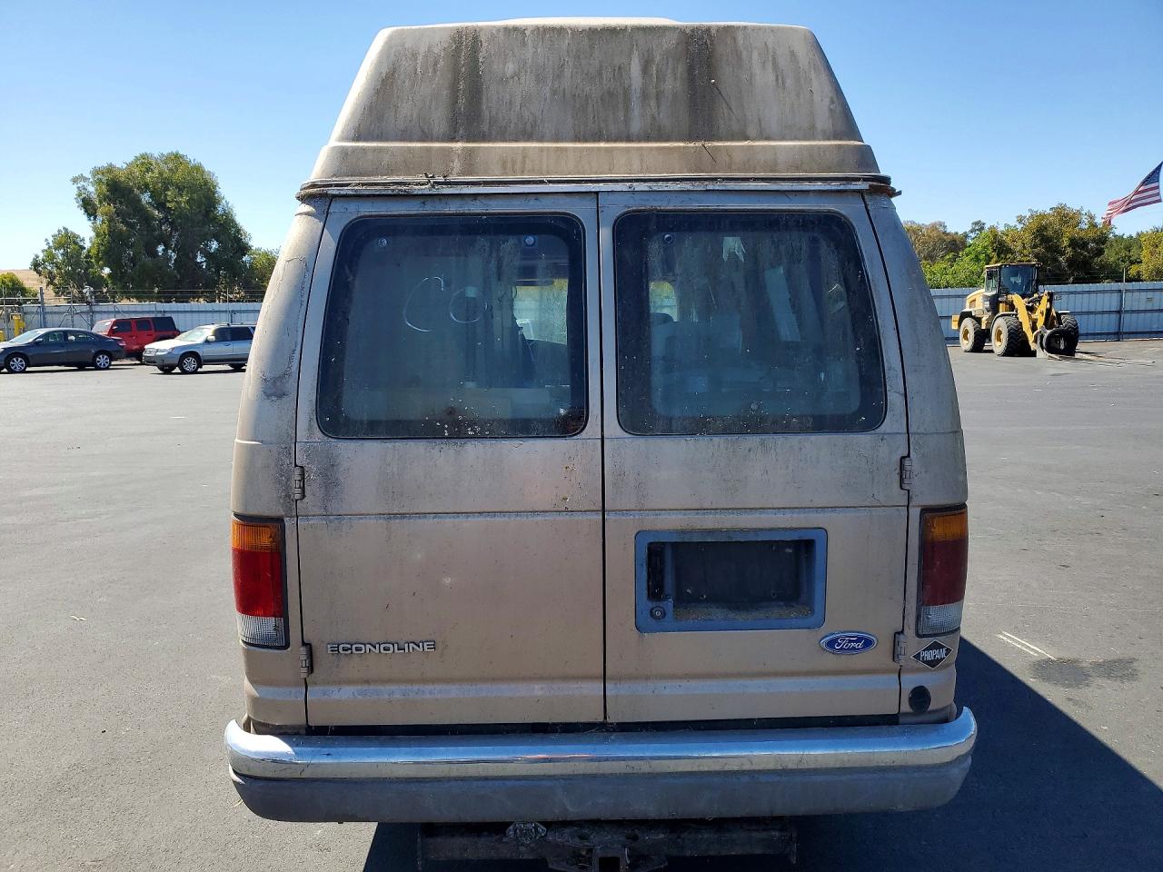 1992 Ford Econoline E250 Super Duty Van Gold vin: 1FDFS24H7NHB38235