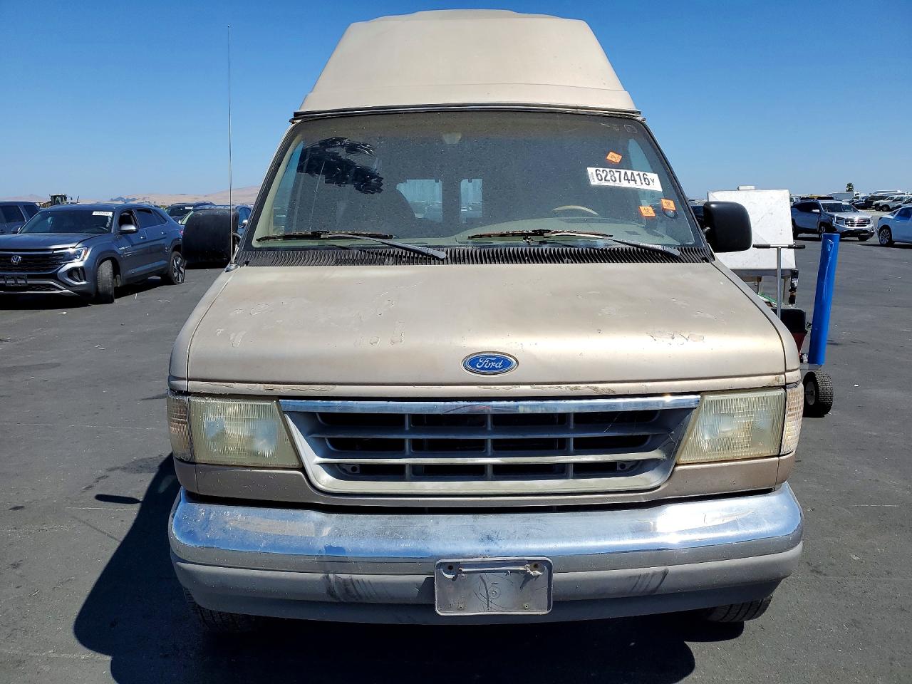 1992 Ford Econoline E250 Super Duty Van Gold vin: 1FDFS24H7NHB38235