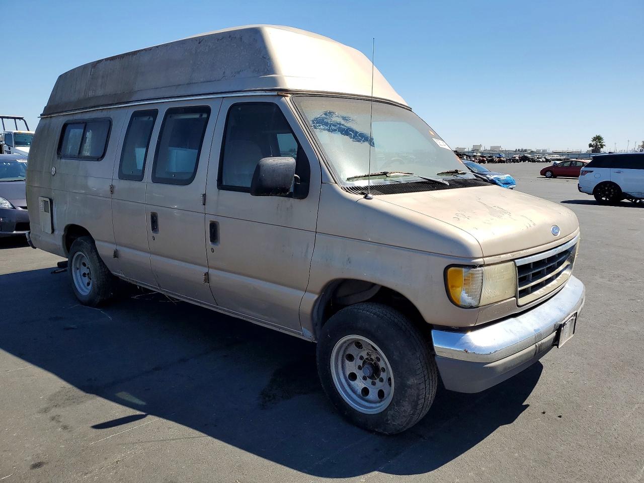 1992 Ford Econoline E250 Super Duty Van Gold vin: 1FDFS24H7NHB38235