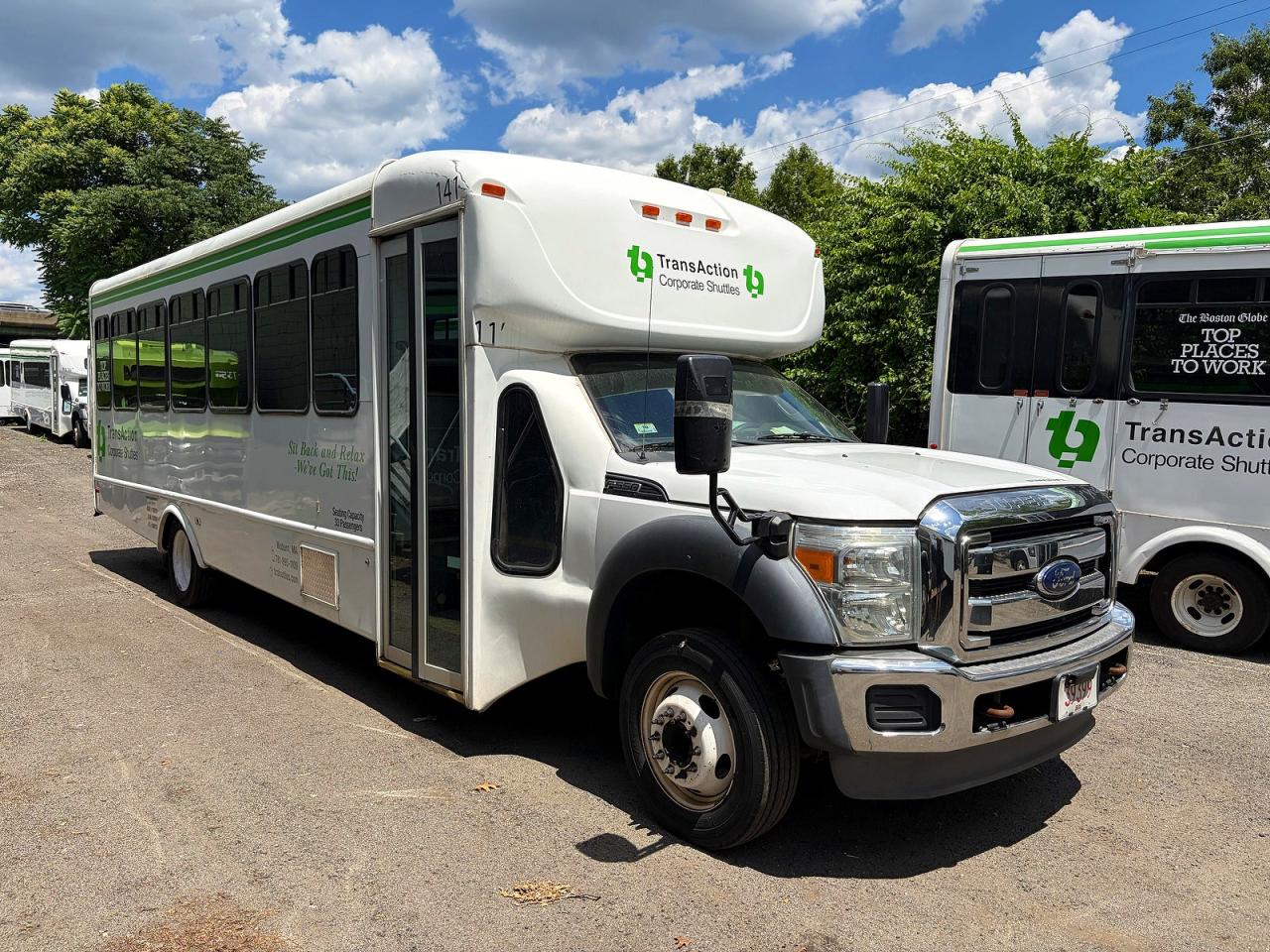 2013 Ford F550 Super Duty White vin: 1FDGF5GY5DEB15204