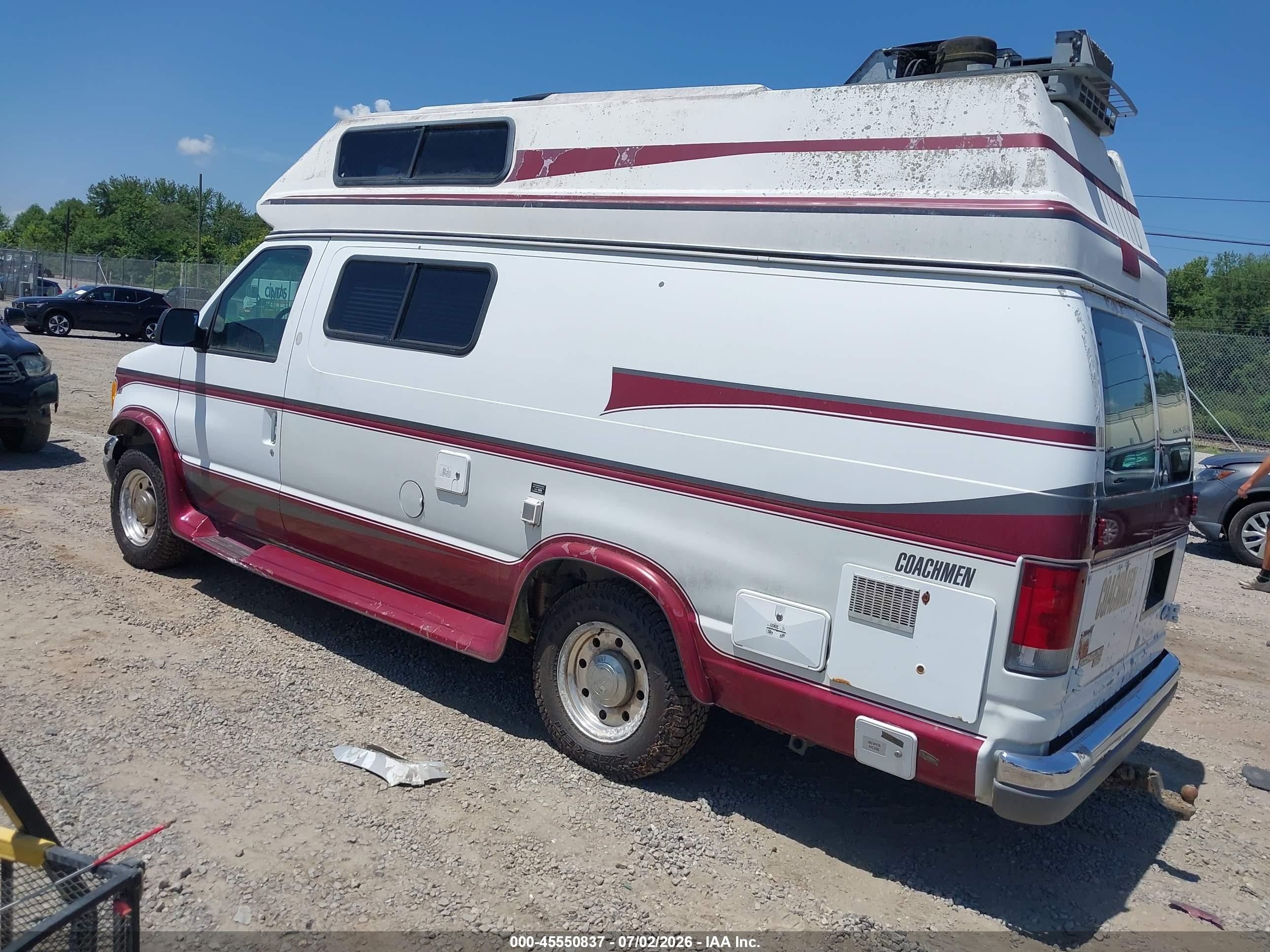 1997 Ford Econoline   White vin: 1FDHS24LXVHB02178