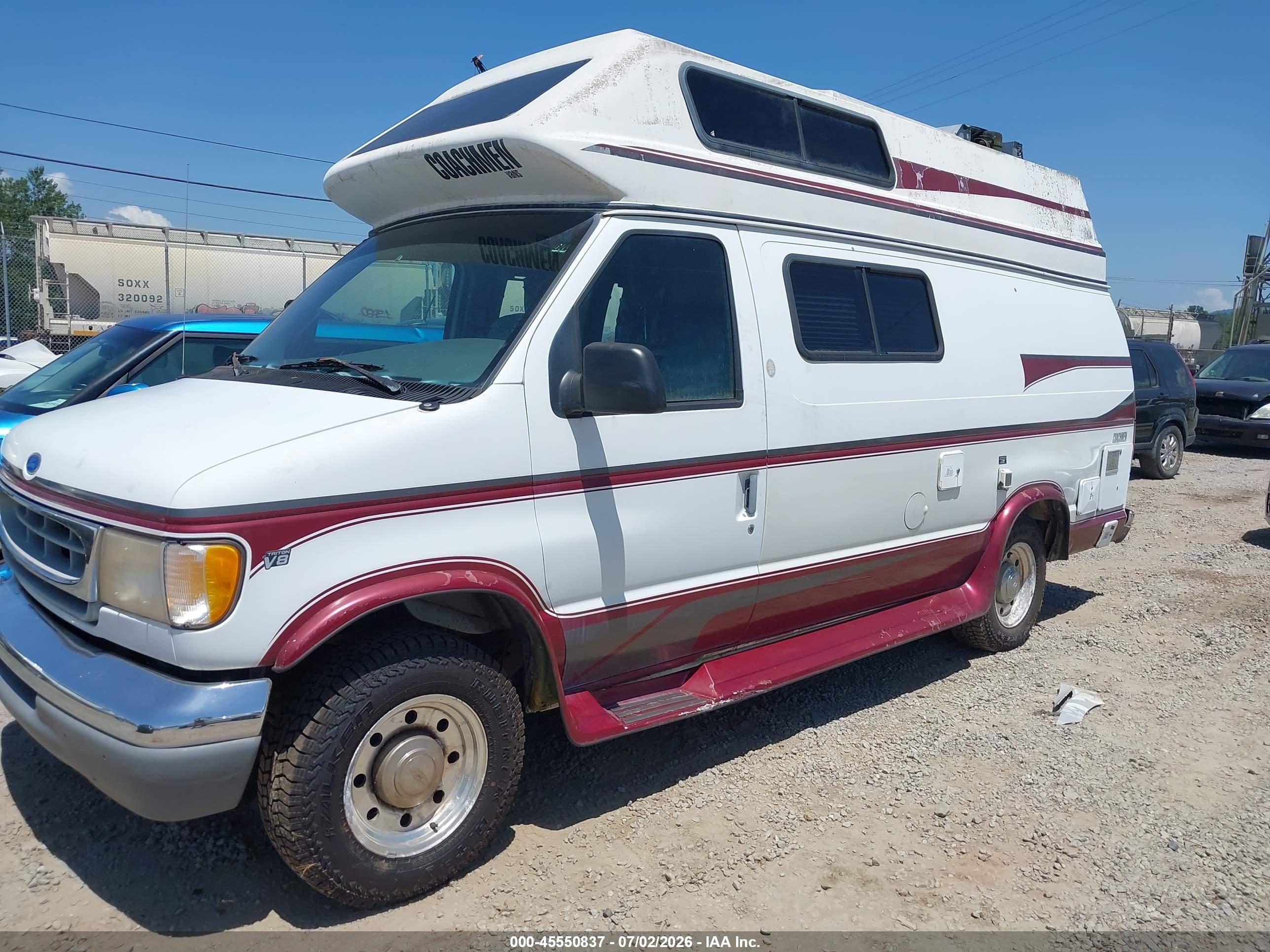 1997 Ford Econoline   White vin: 1FDHS24LXVHB02178