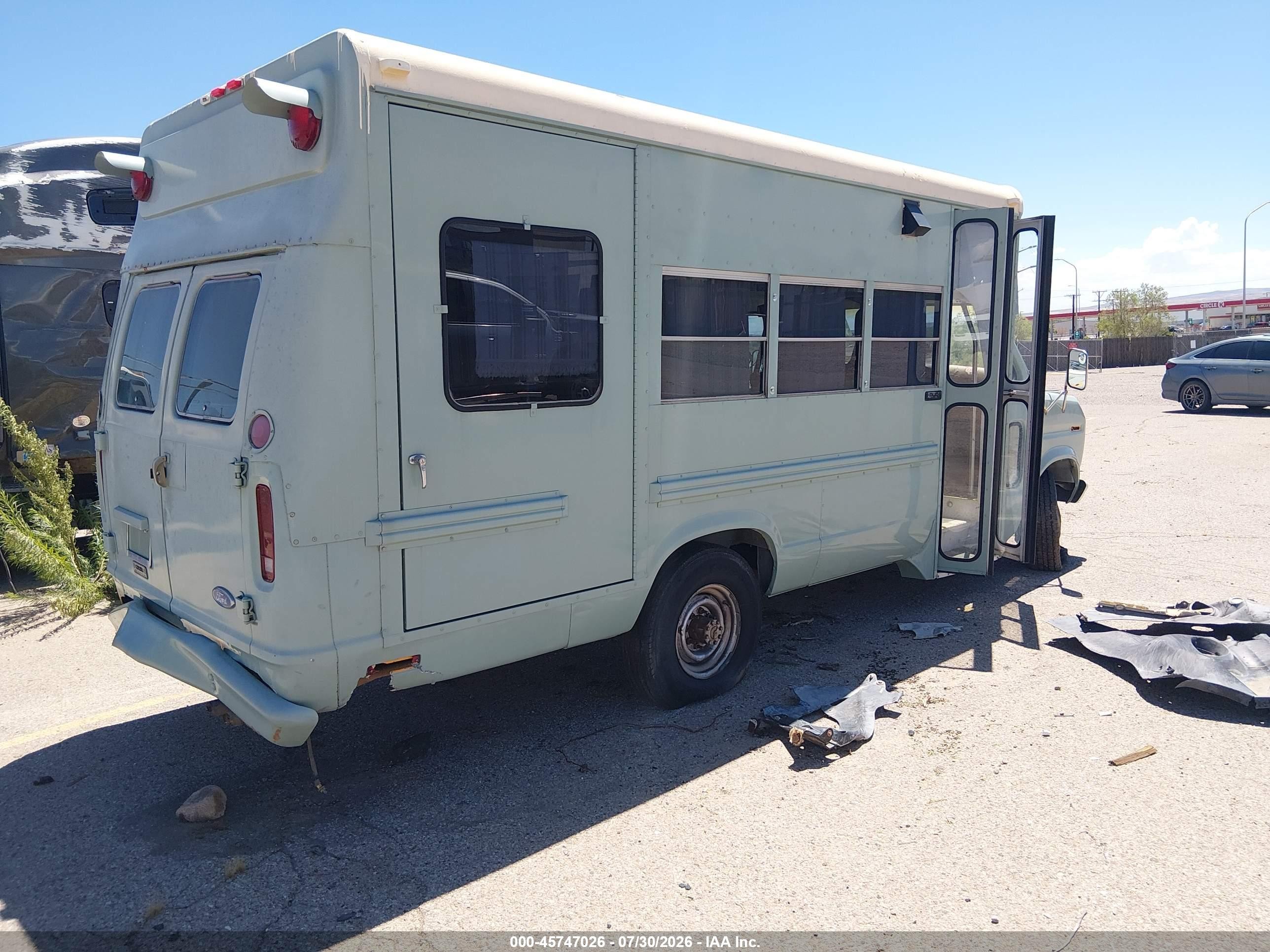 1989 Ford Econoline E350 Van Green vin: 1FDJE34H1KHB05993