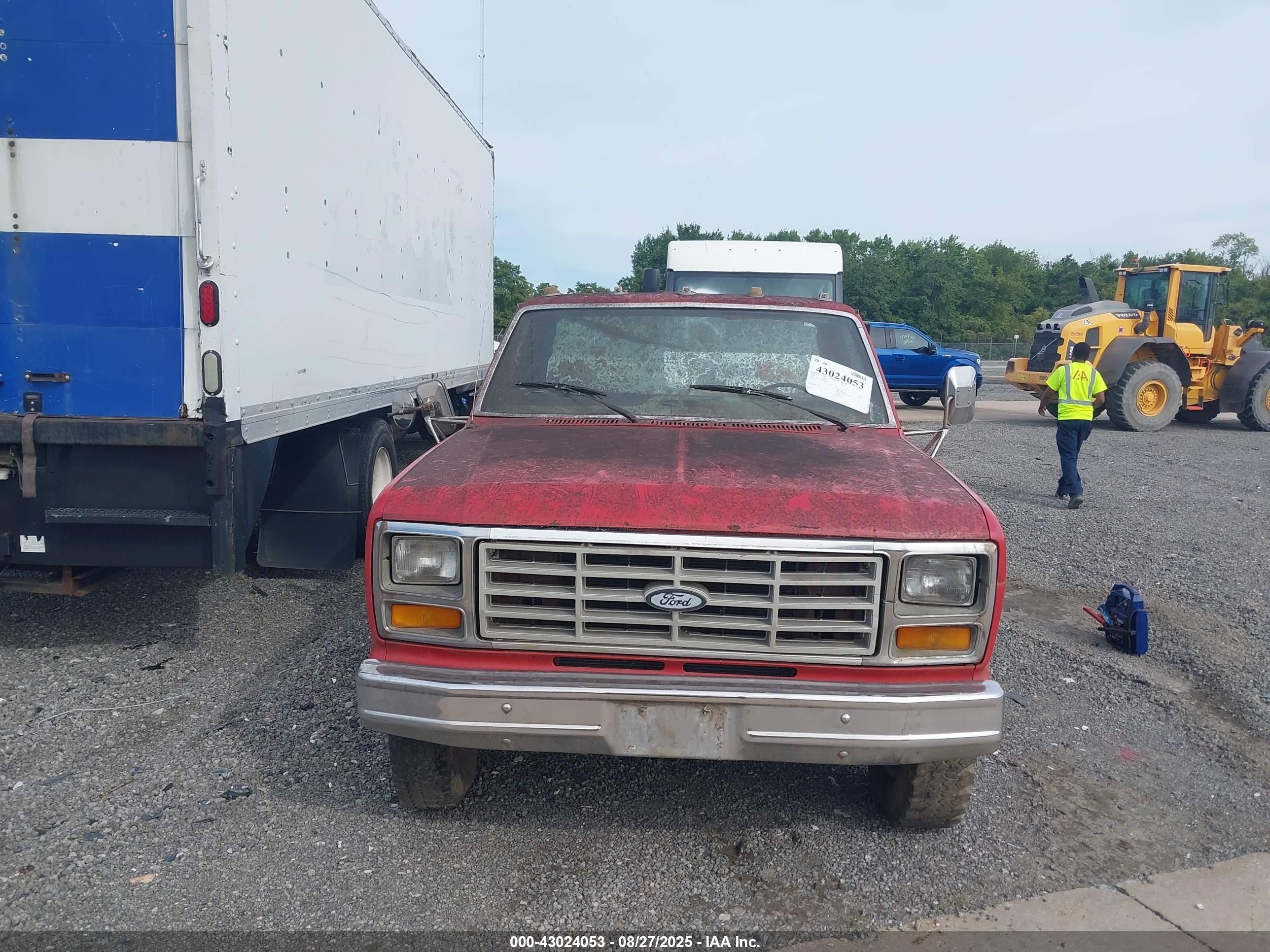 1986 Ford F350   Red vin: 1FDJF37Y8GKA91707