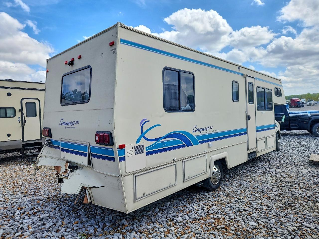 1994 Ford Econoline E350 Cutaway Van Cream vin: 1FDKE30G2RHC10716